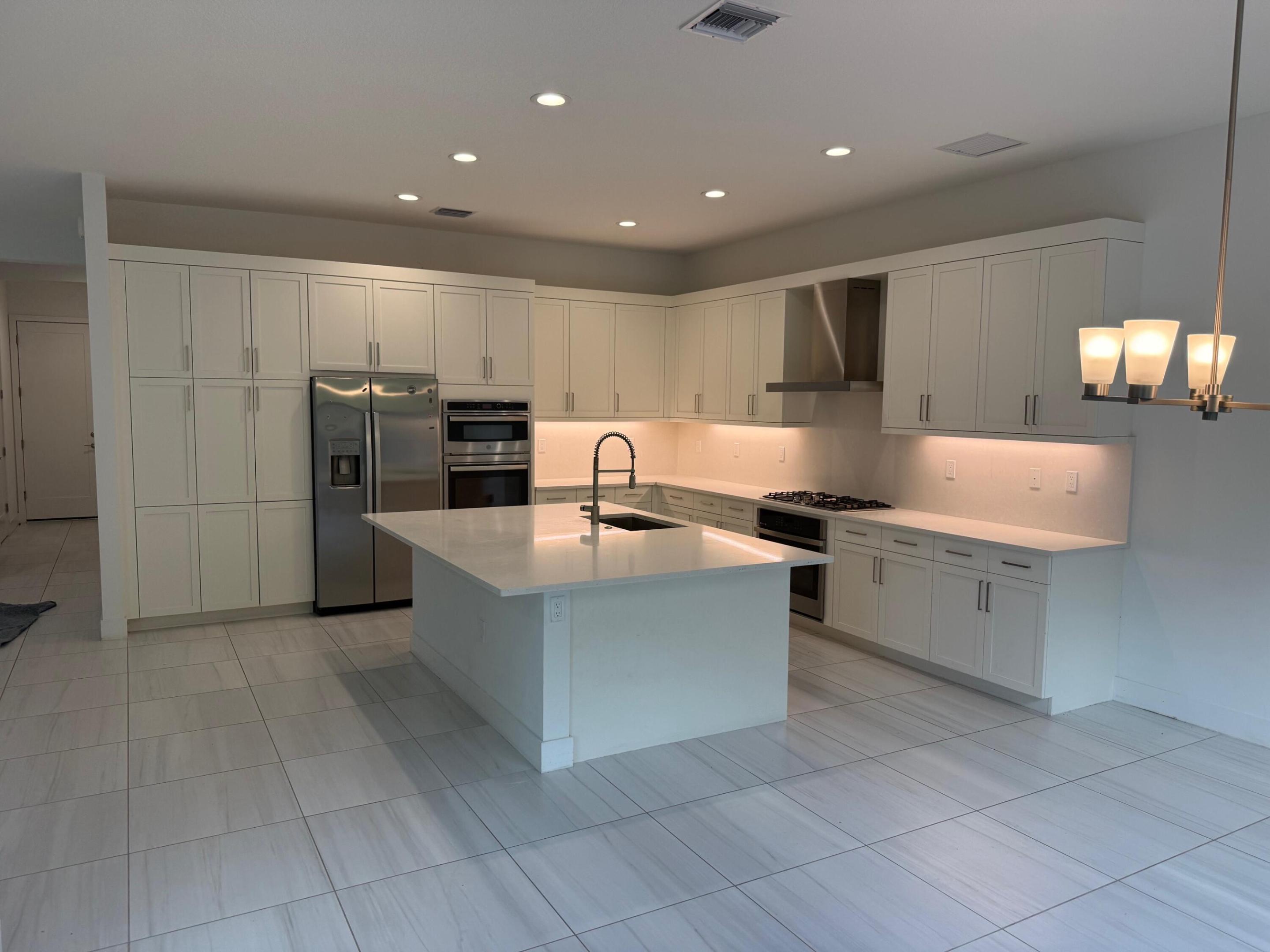 8055 White Wave Terrace