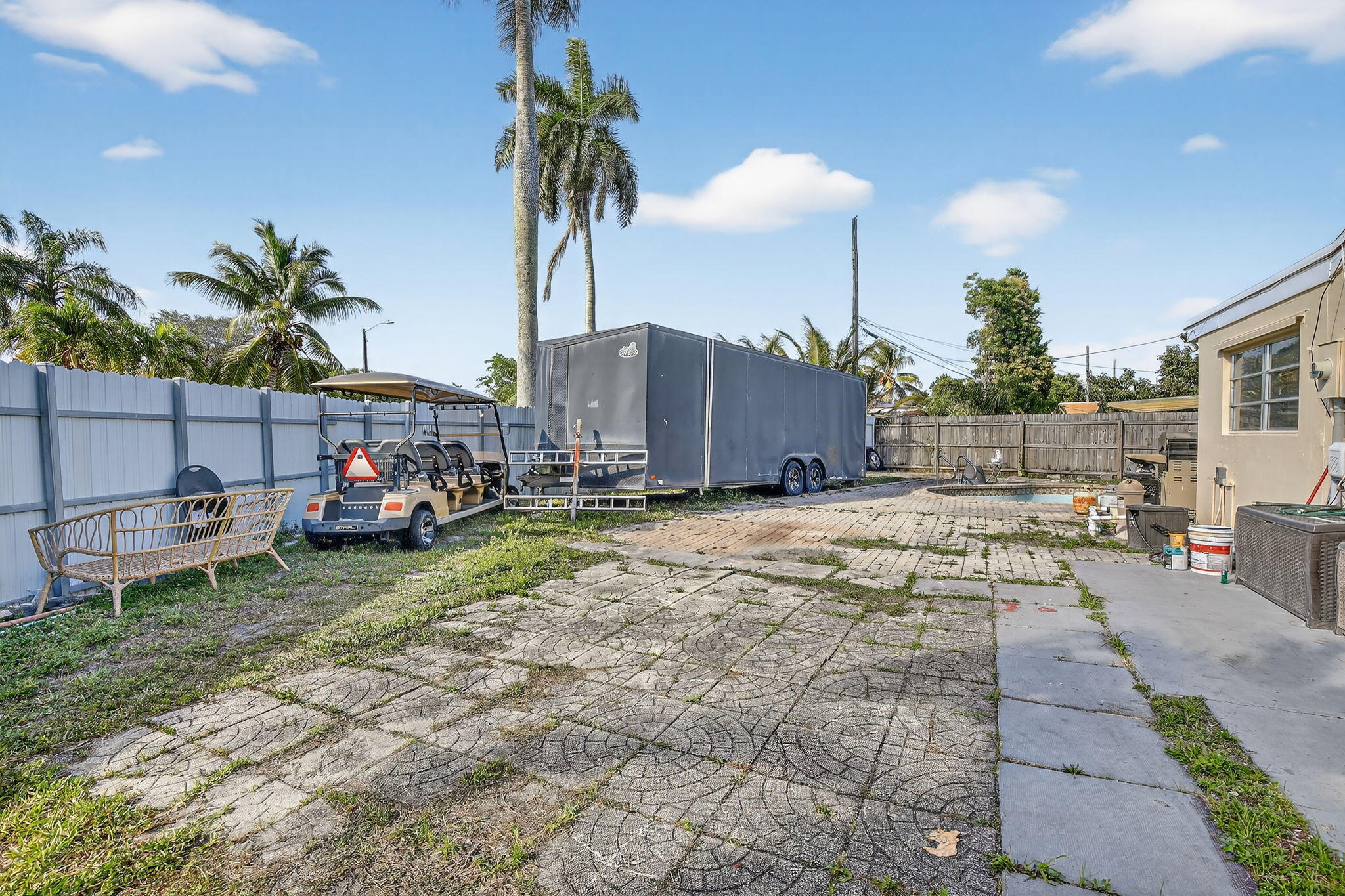 6721 SW 28th Court