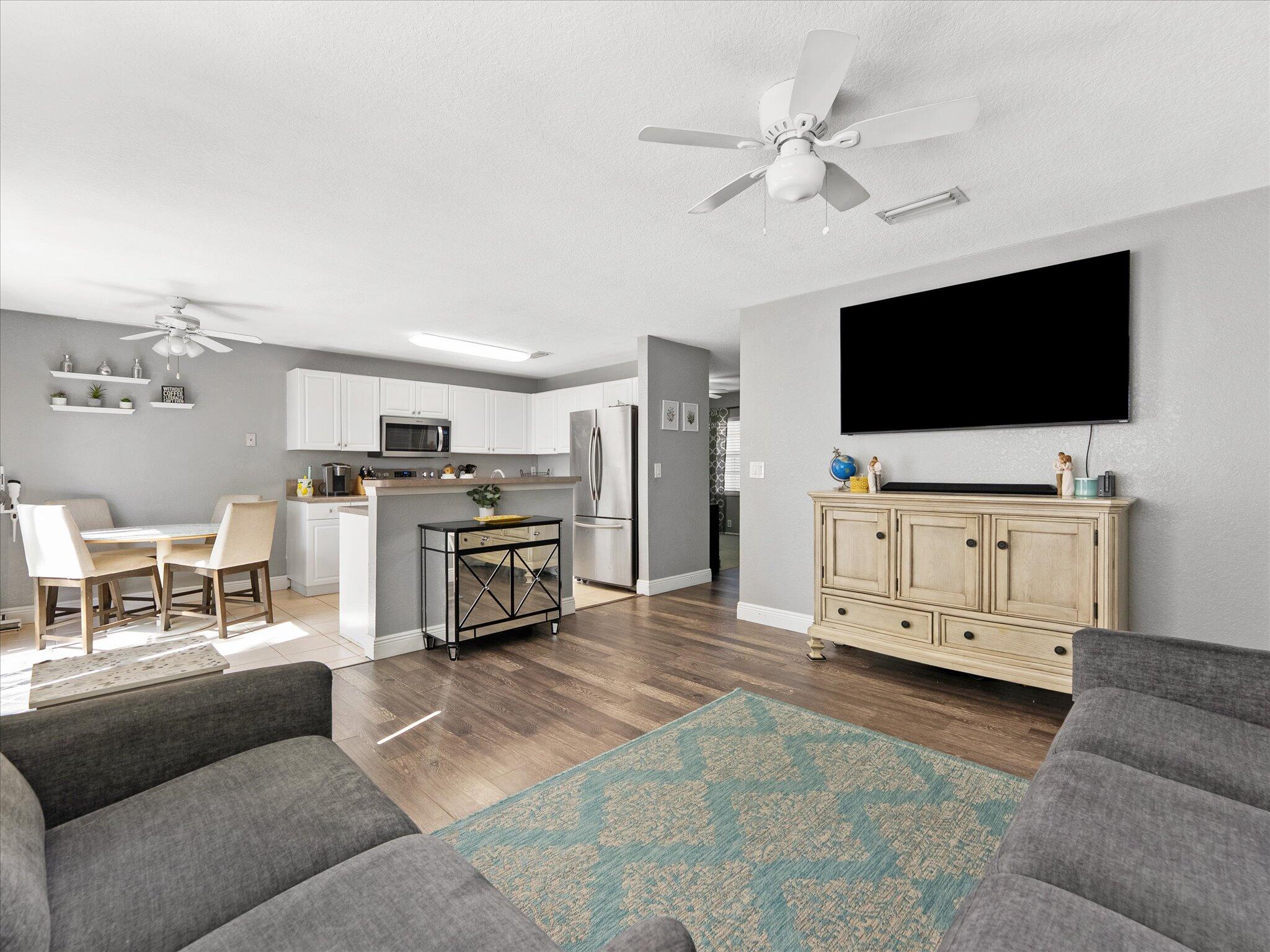 3422 Commodore Court