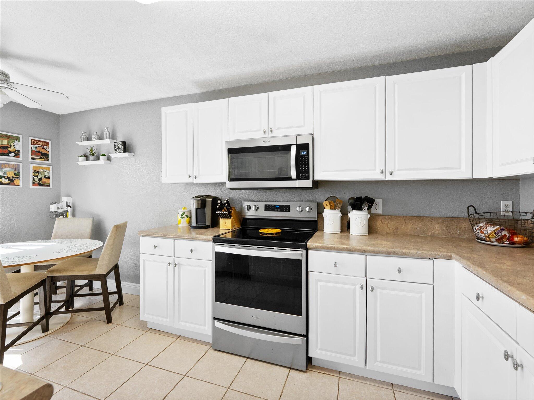 3422 Commodore Court