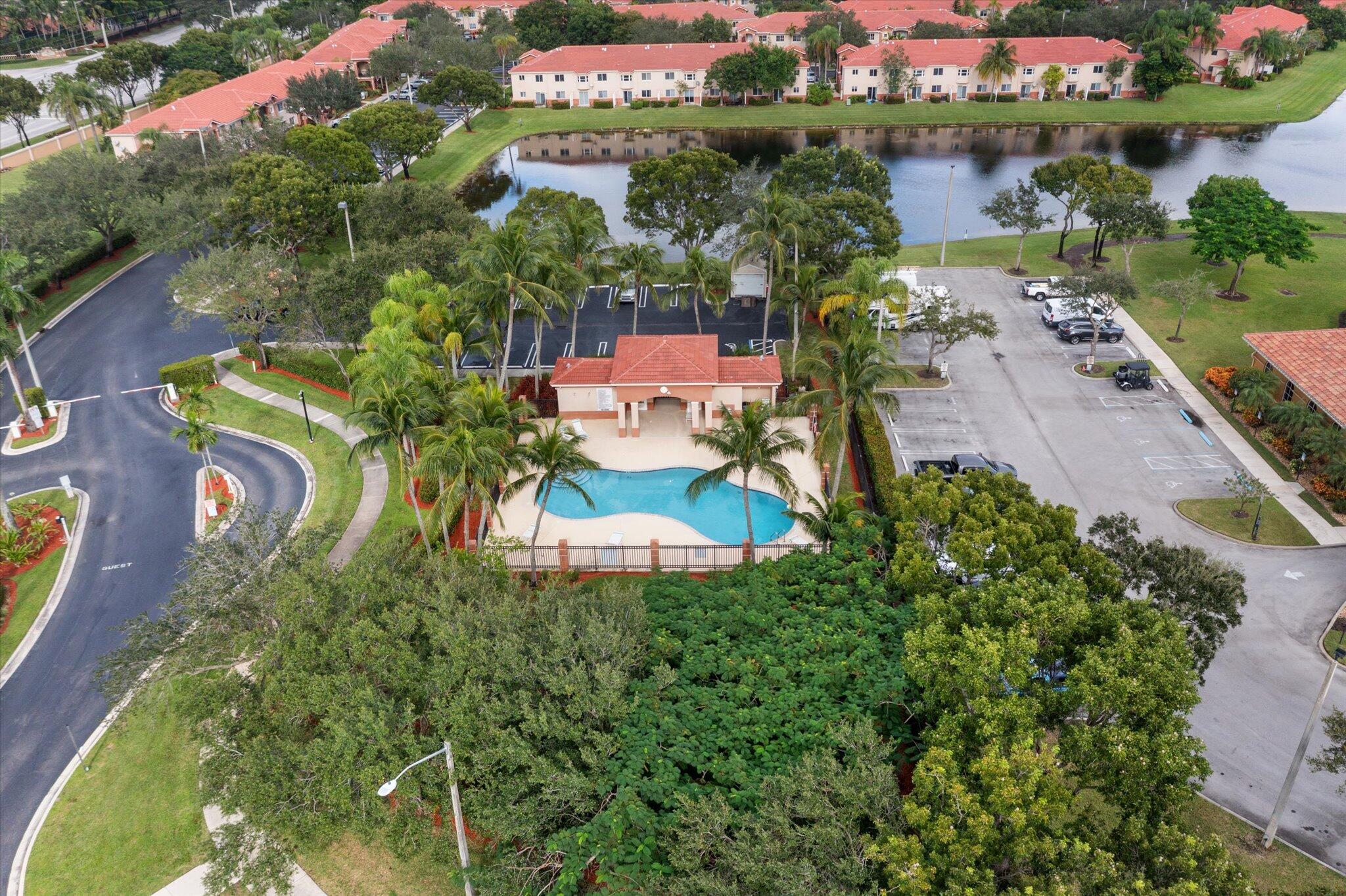 3422 Commodore Court