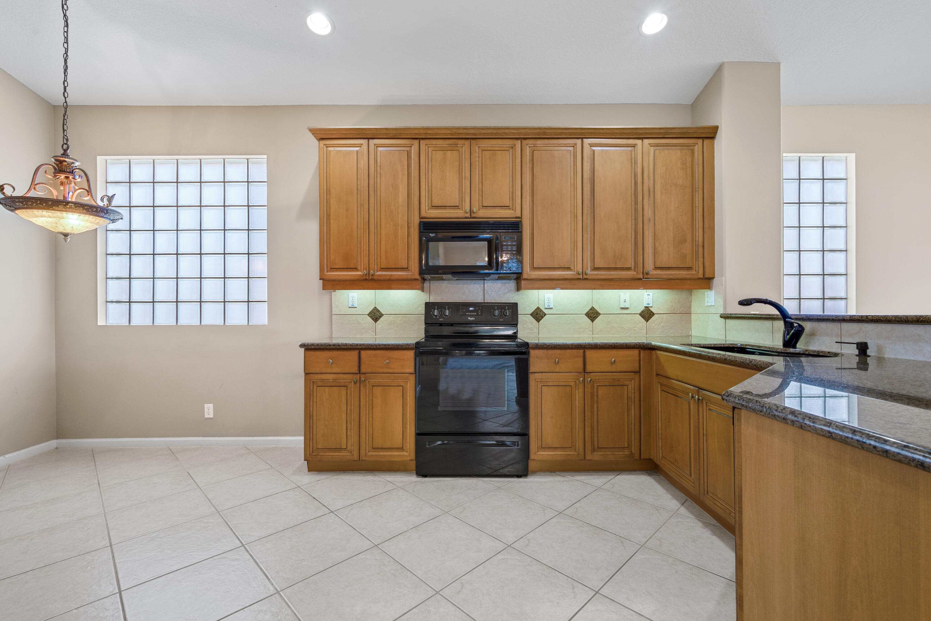 7086 Del Corso Lane