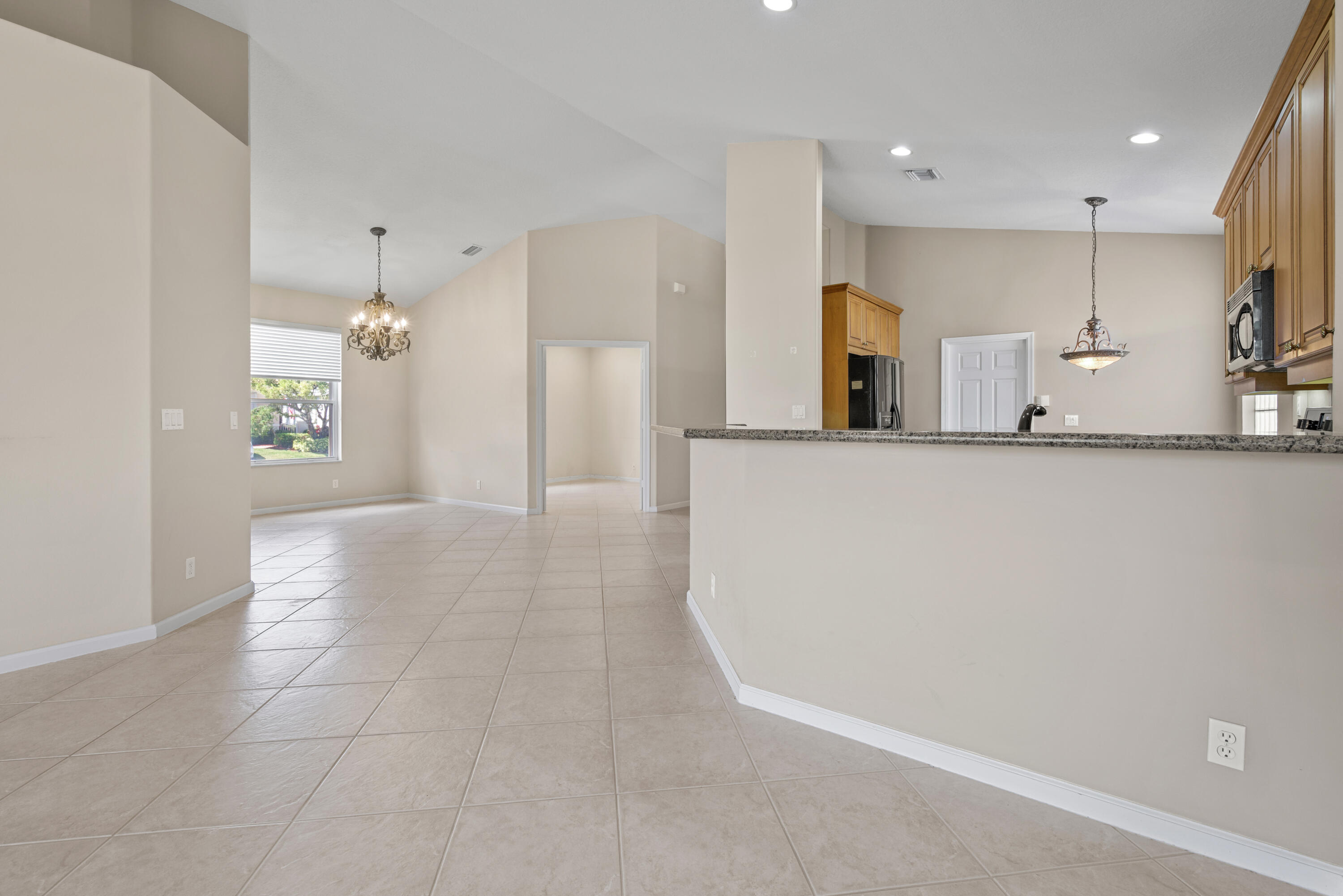 7086 Del Corso Lane
