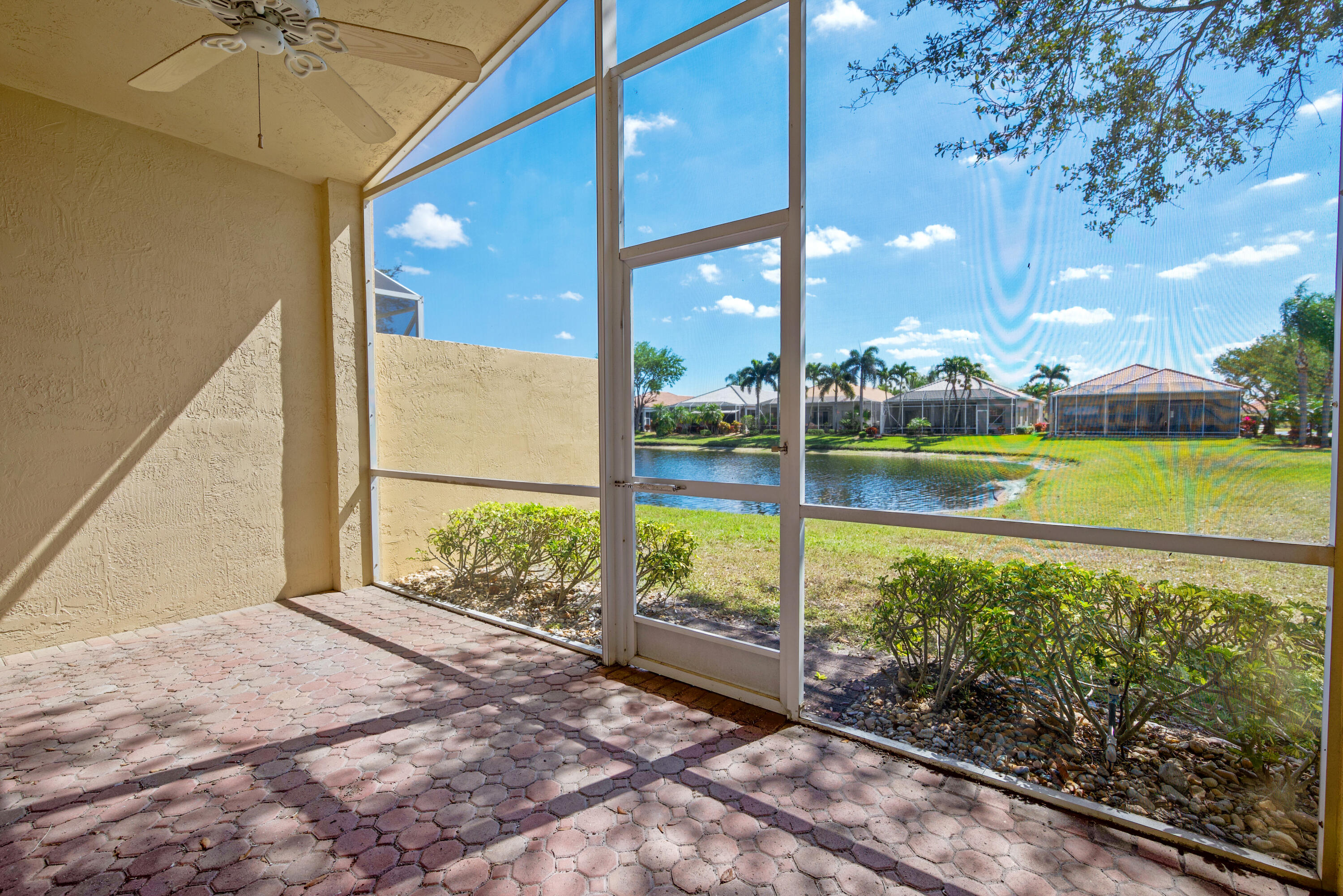 7086 Del Corso Lane