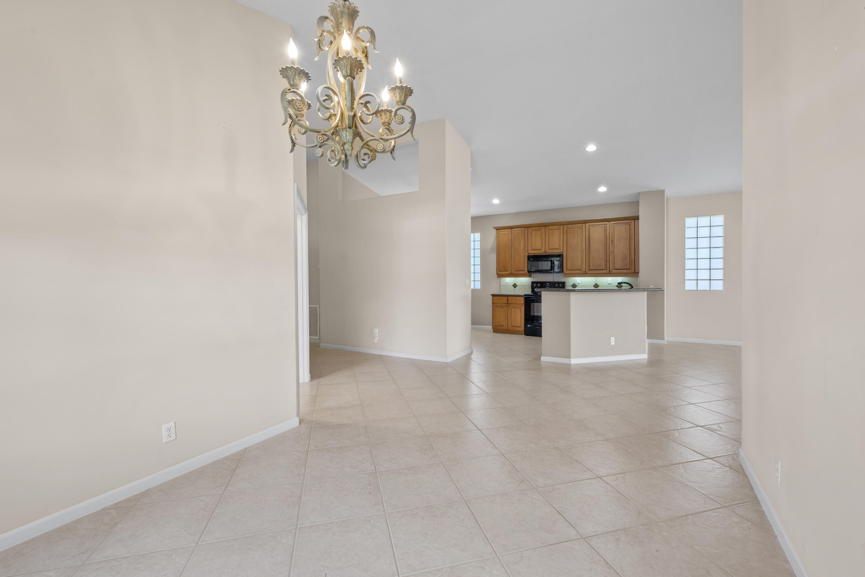7086 Del Corso Lane