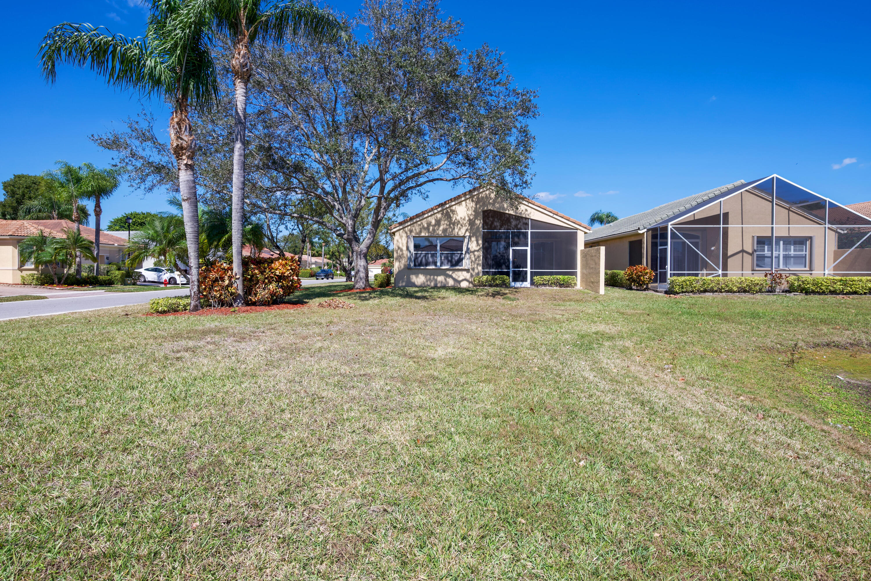 7086 Del Corso Lane