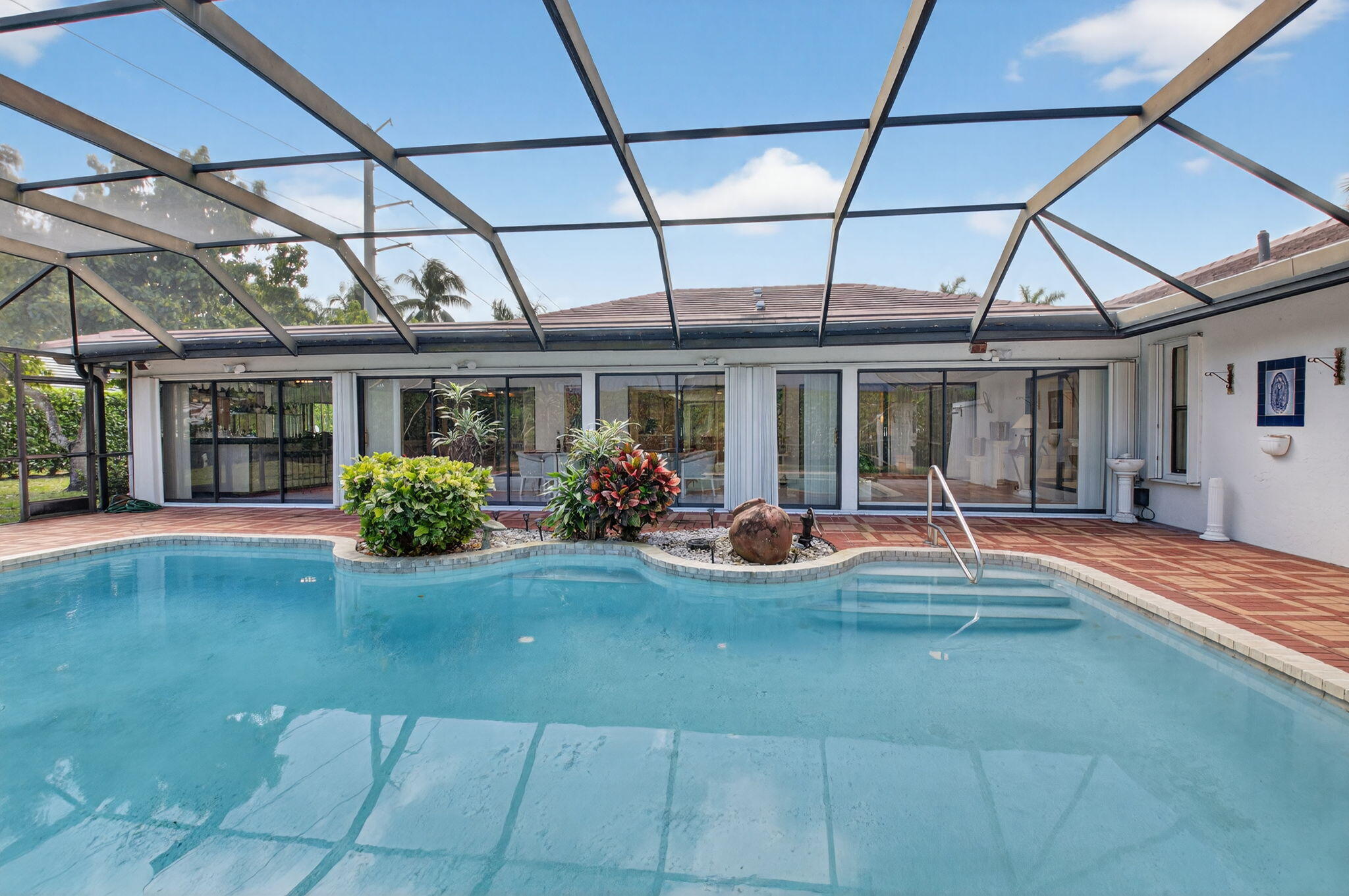 2101 NW 25th Street