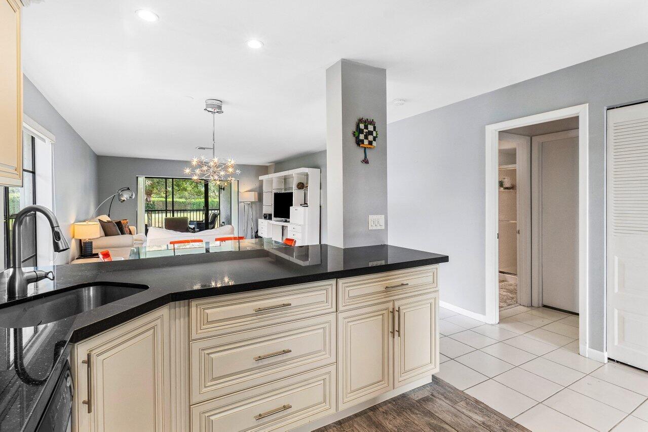 20 Southport Lane B