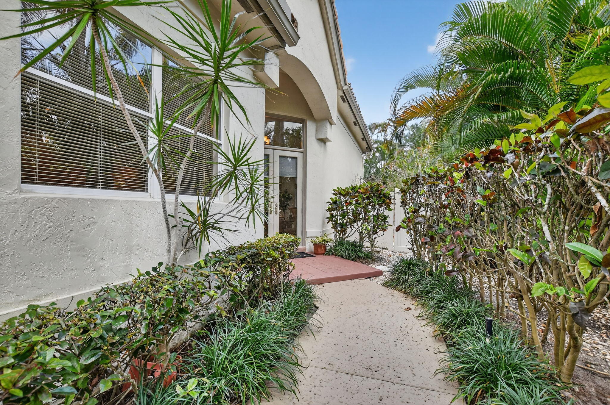 5184 NW 25th Way