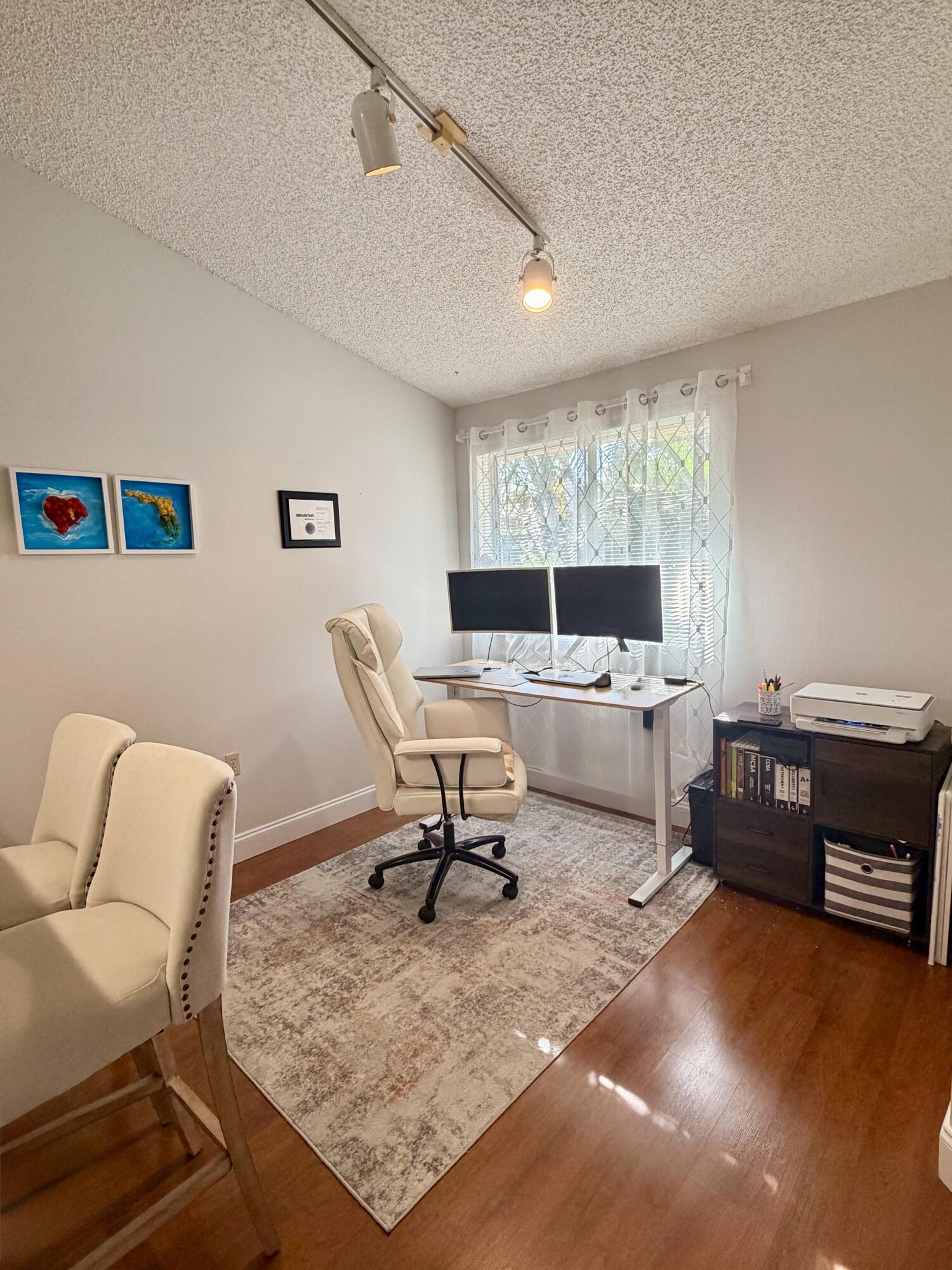 20303 Glenmoor Drive