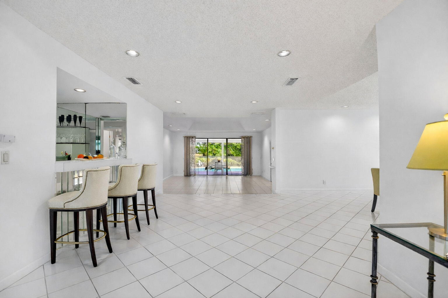 35 Glens Drive E