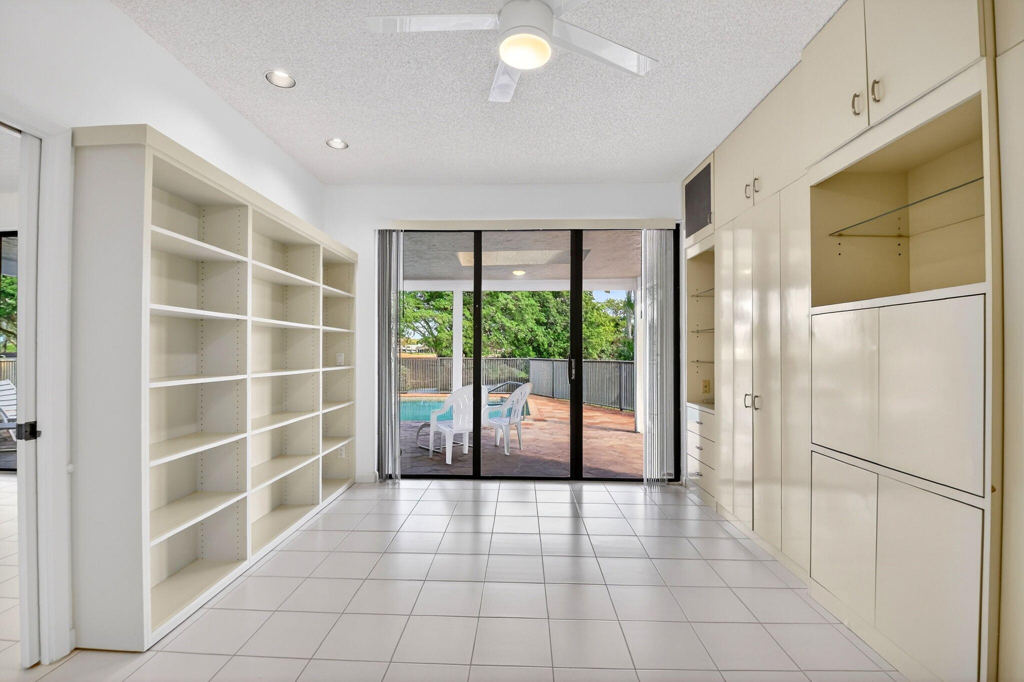 35 Glens Drive E