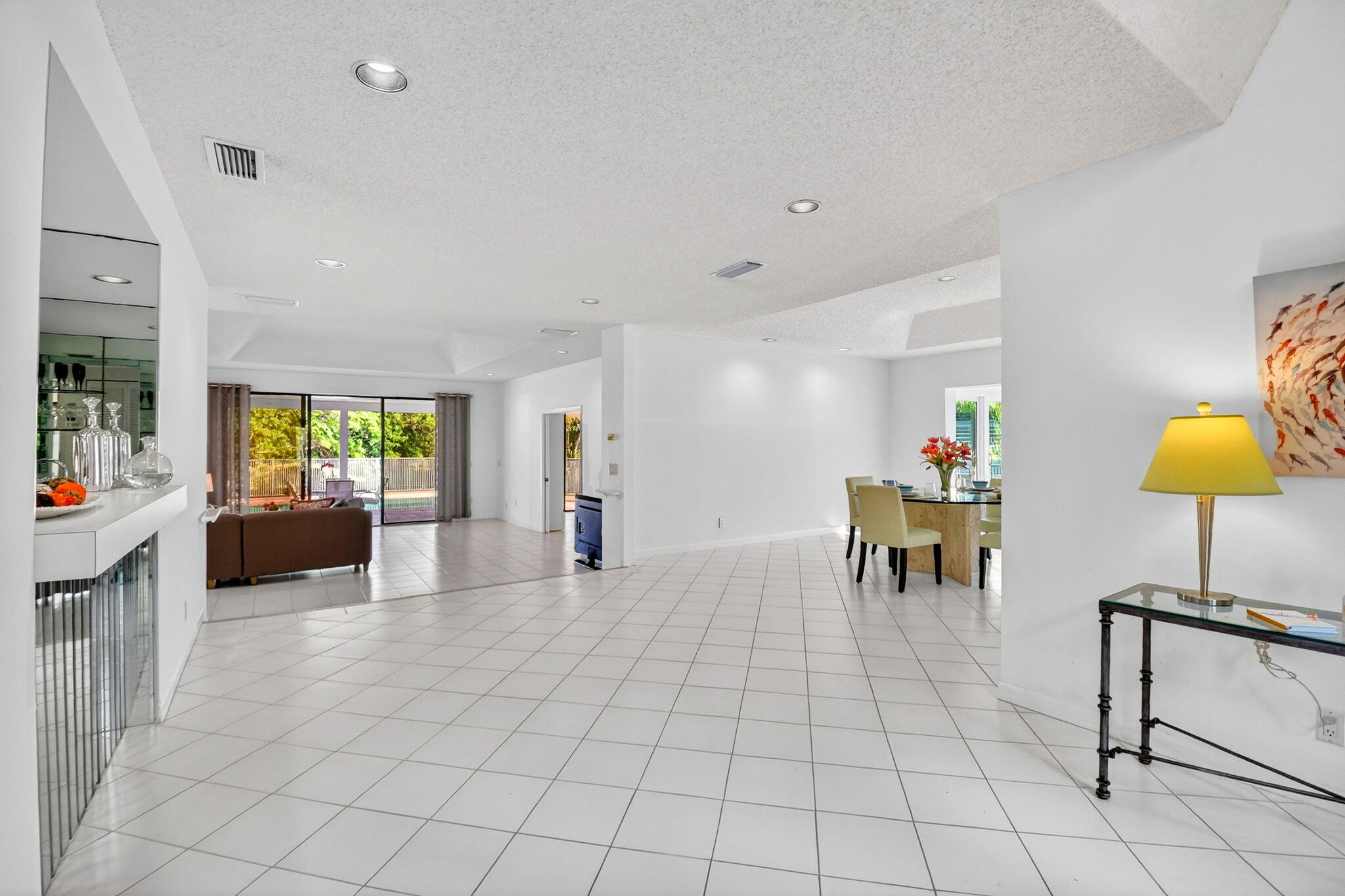 35 Glens Drive E