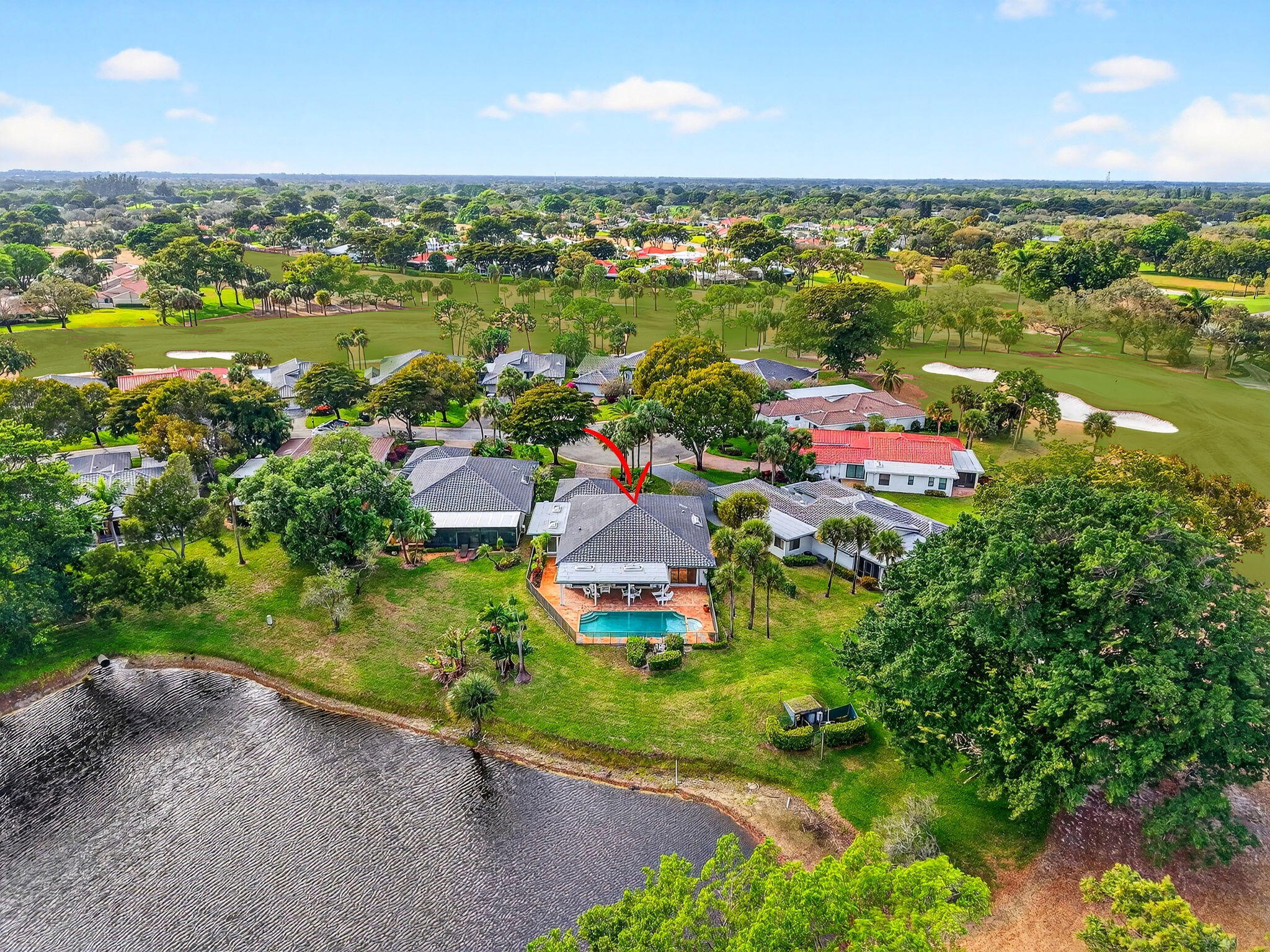 35 Glens Drive E