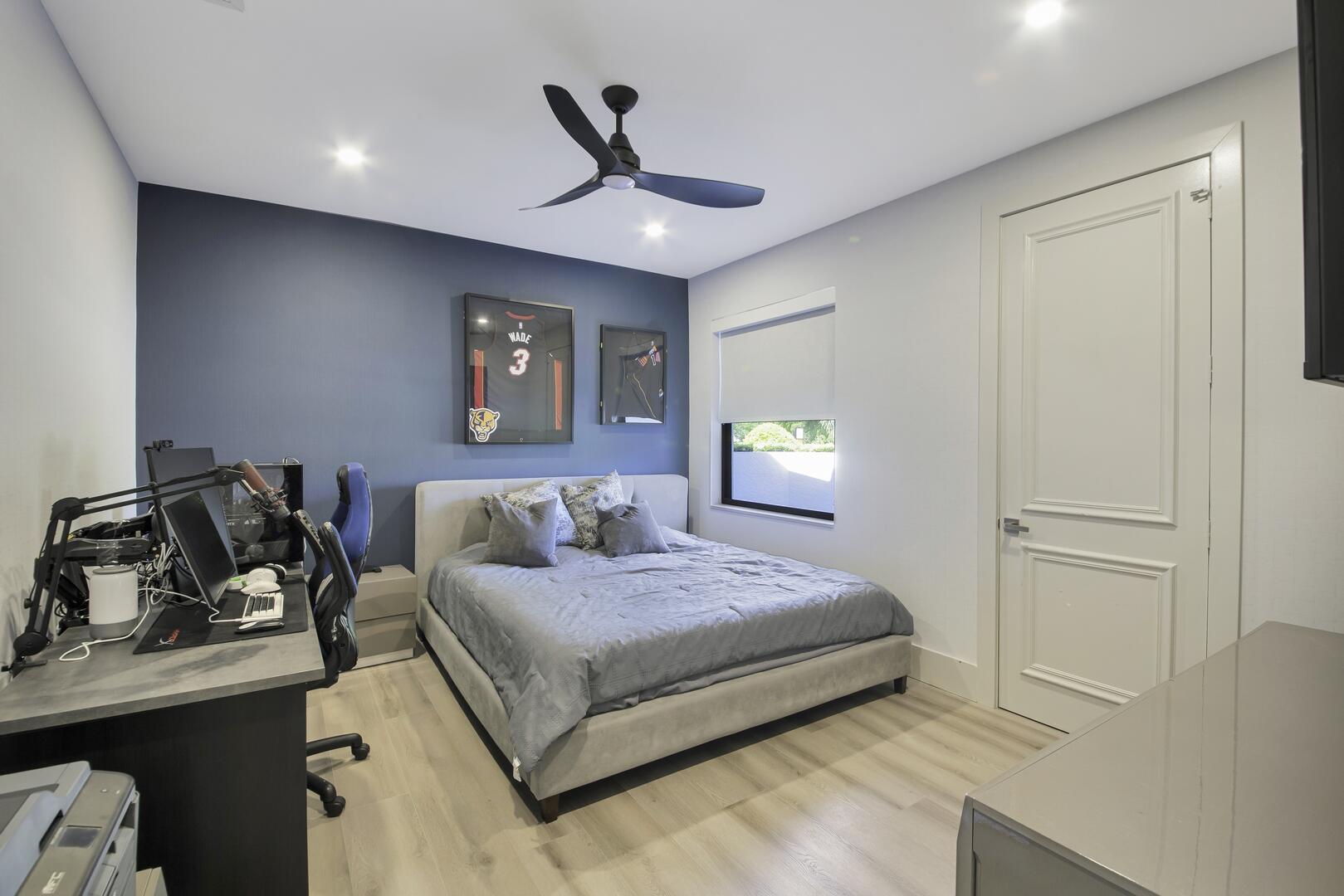 15271 Tall Oak Avenue