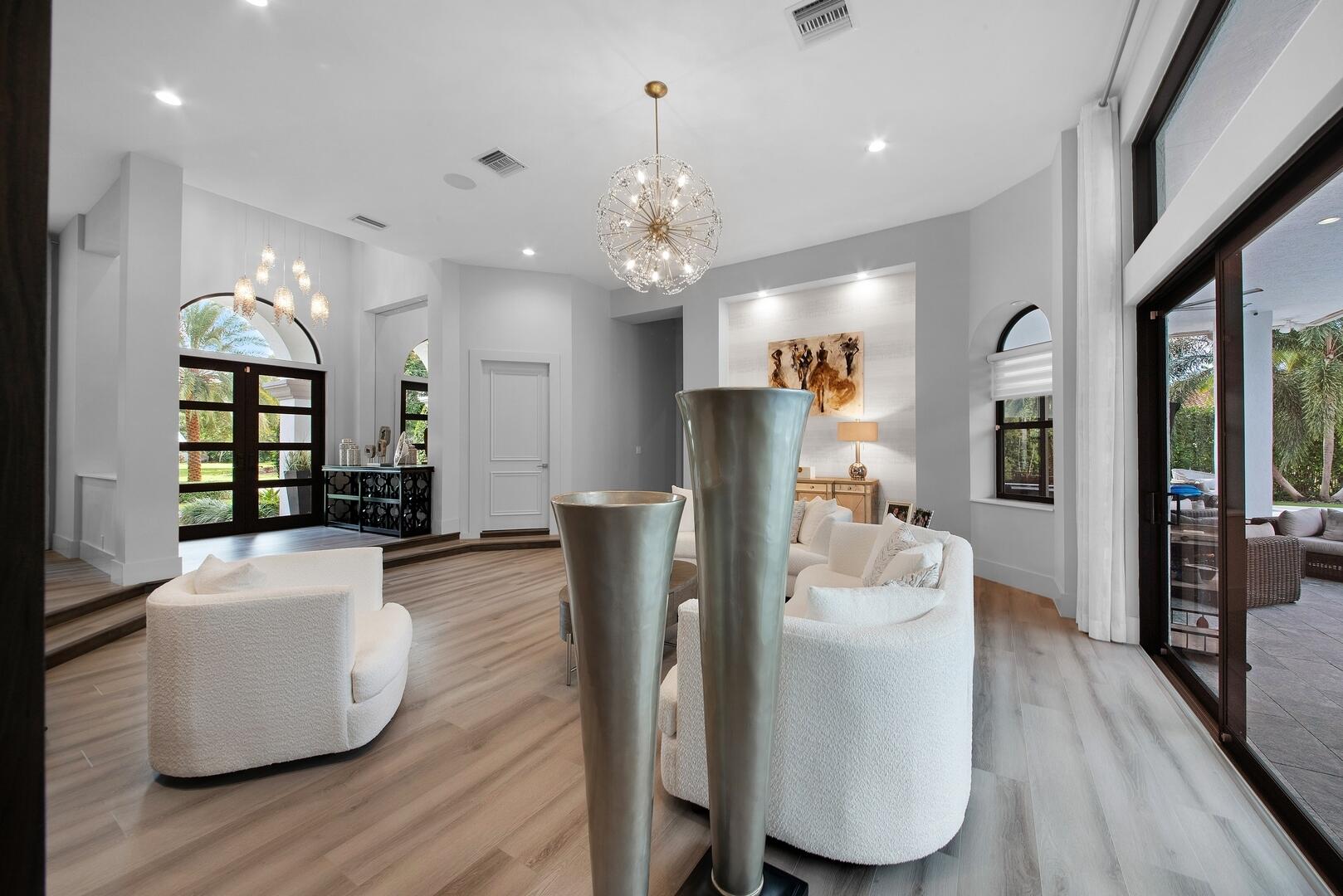 15271 Tall Oak Avenue