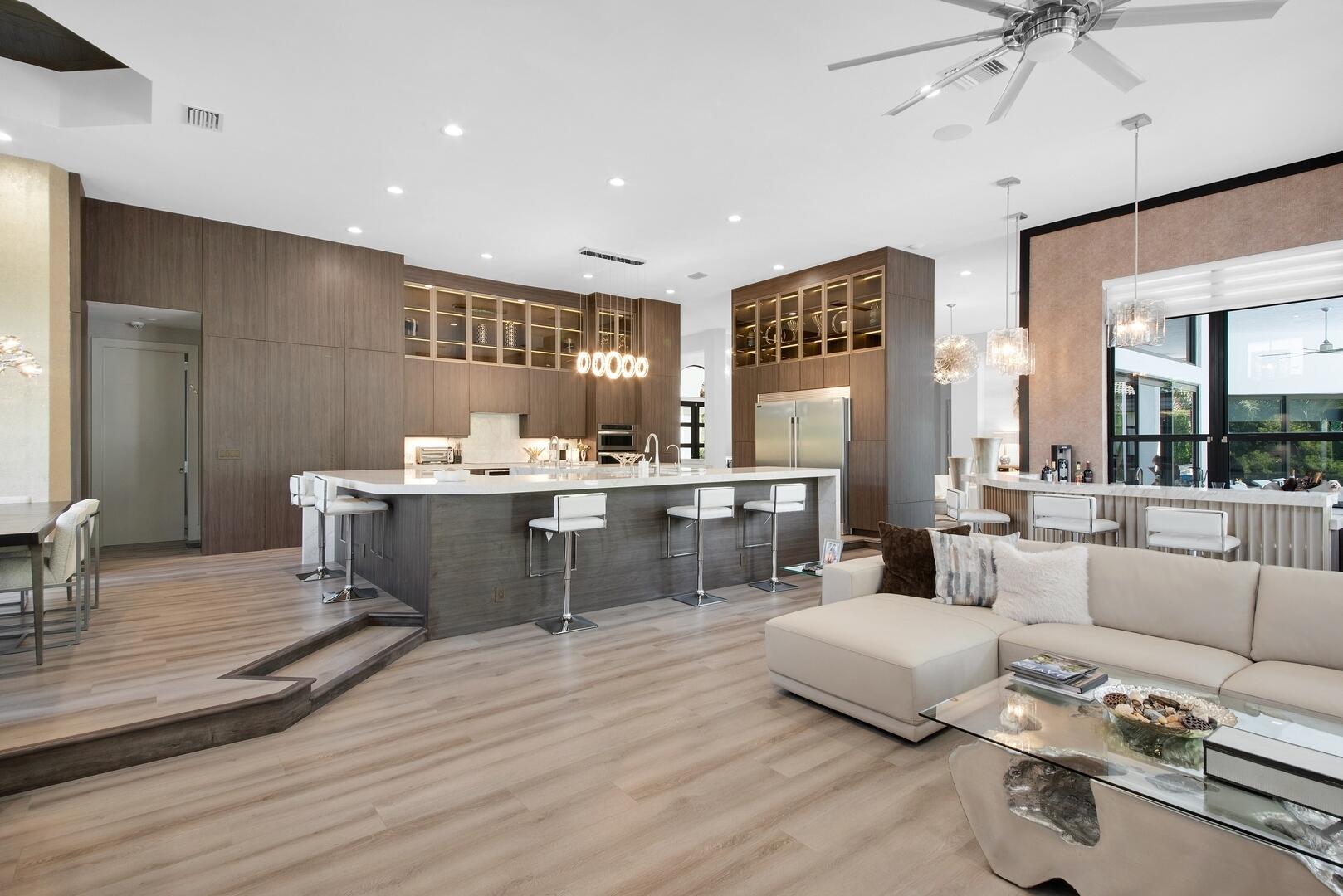 15271 Tall Oak Avenue