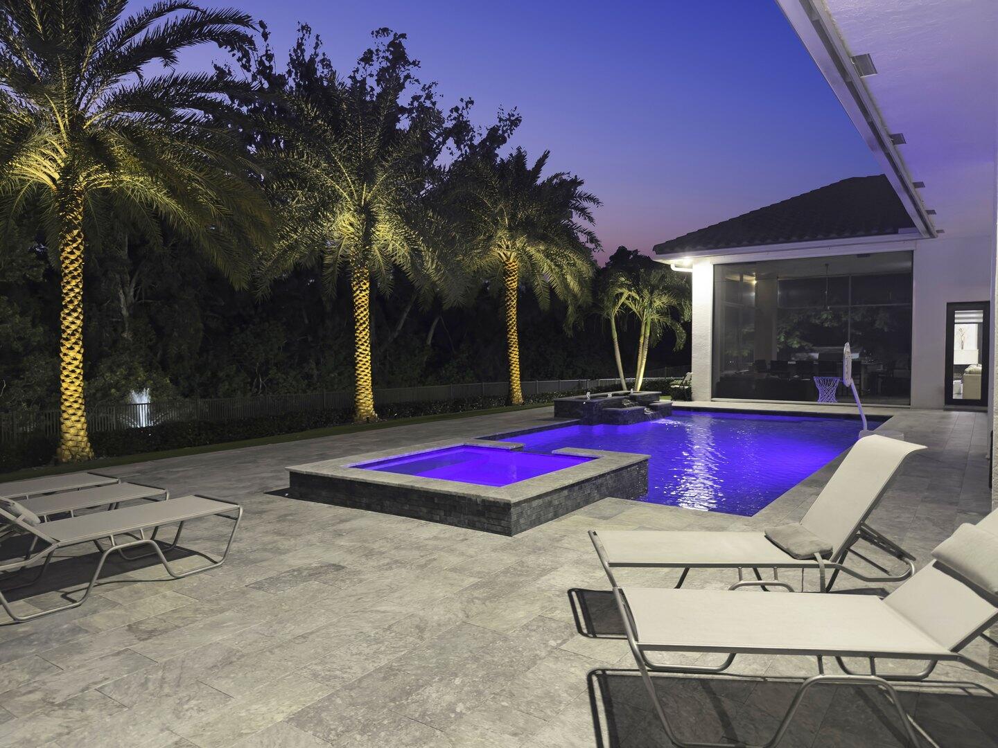 15271 Tall Oak Avenue