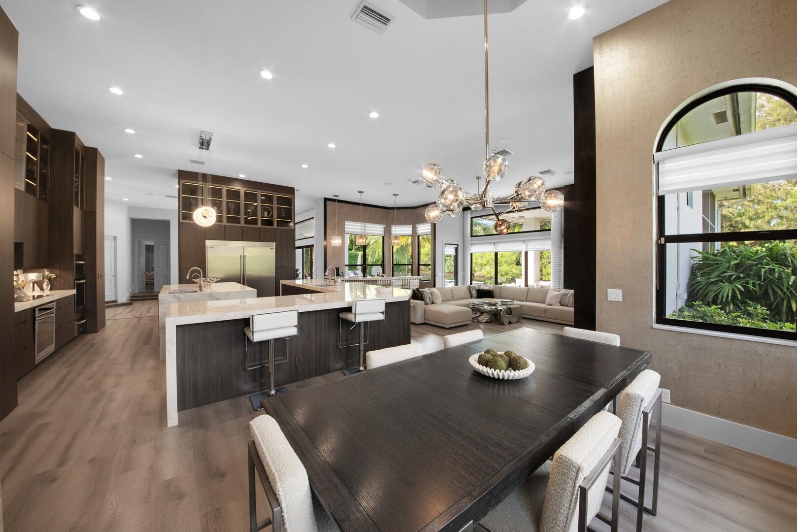 15271 Tall Oak Avenue