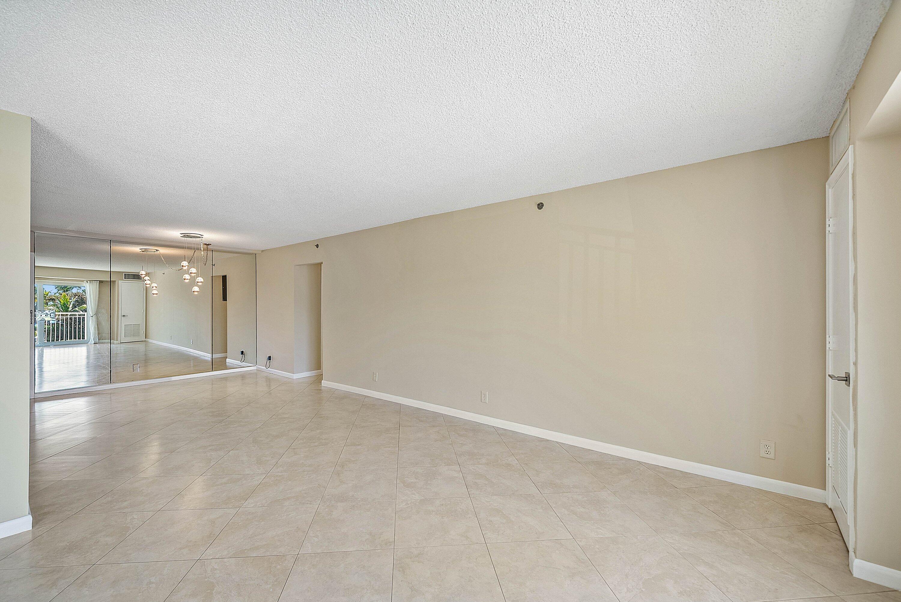 3301 S Ocean Boulevard 207