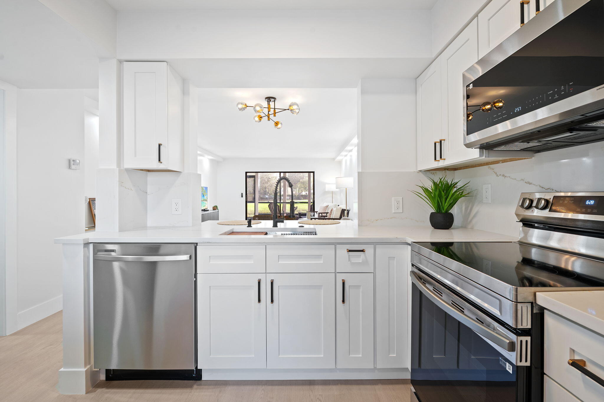 7280 Amberly Lane 103