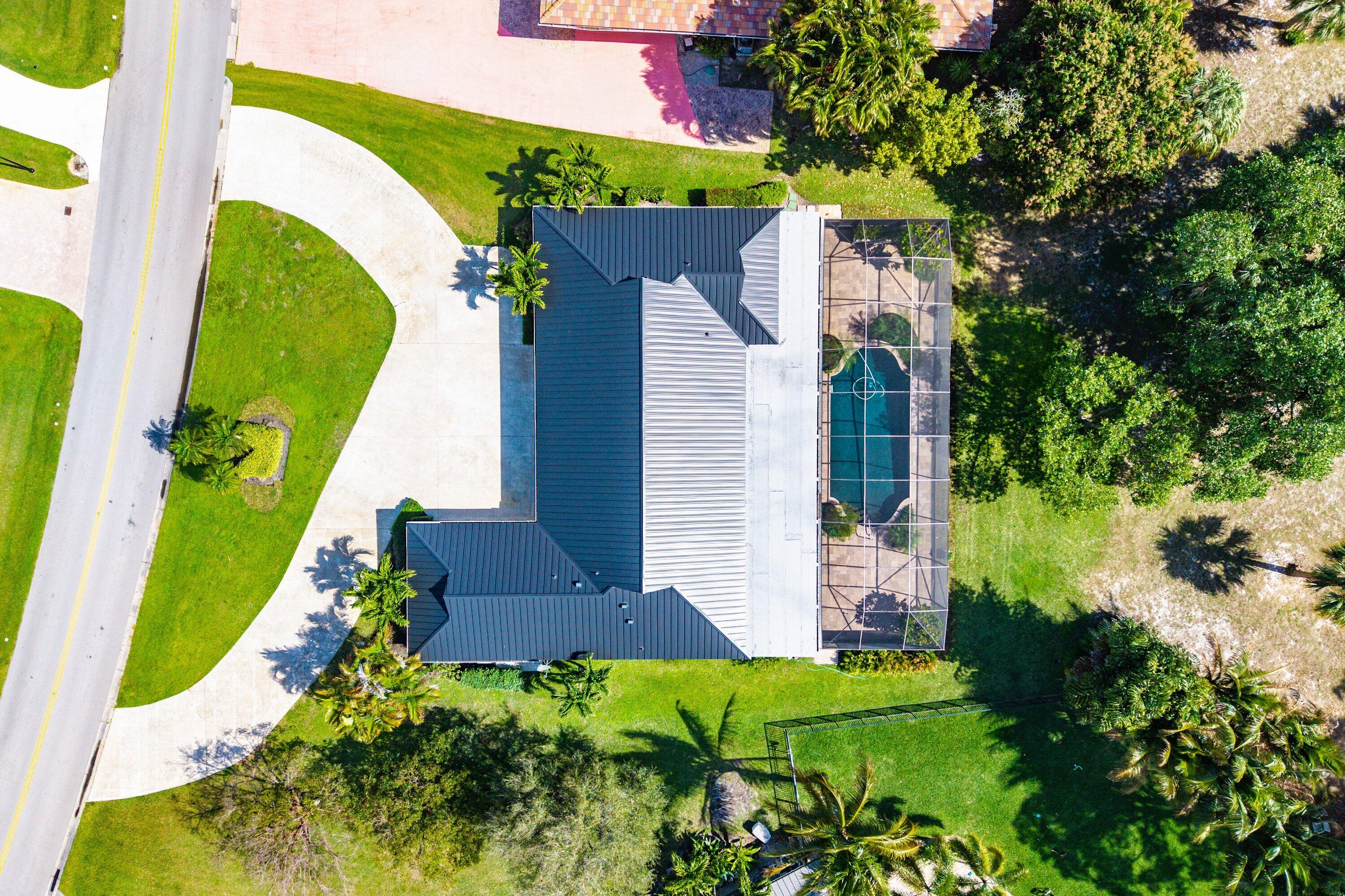 417 N Country Club Drive
