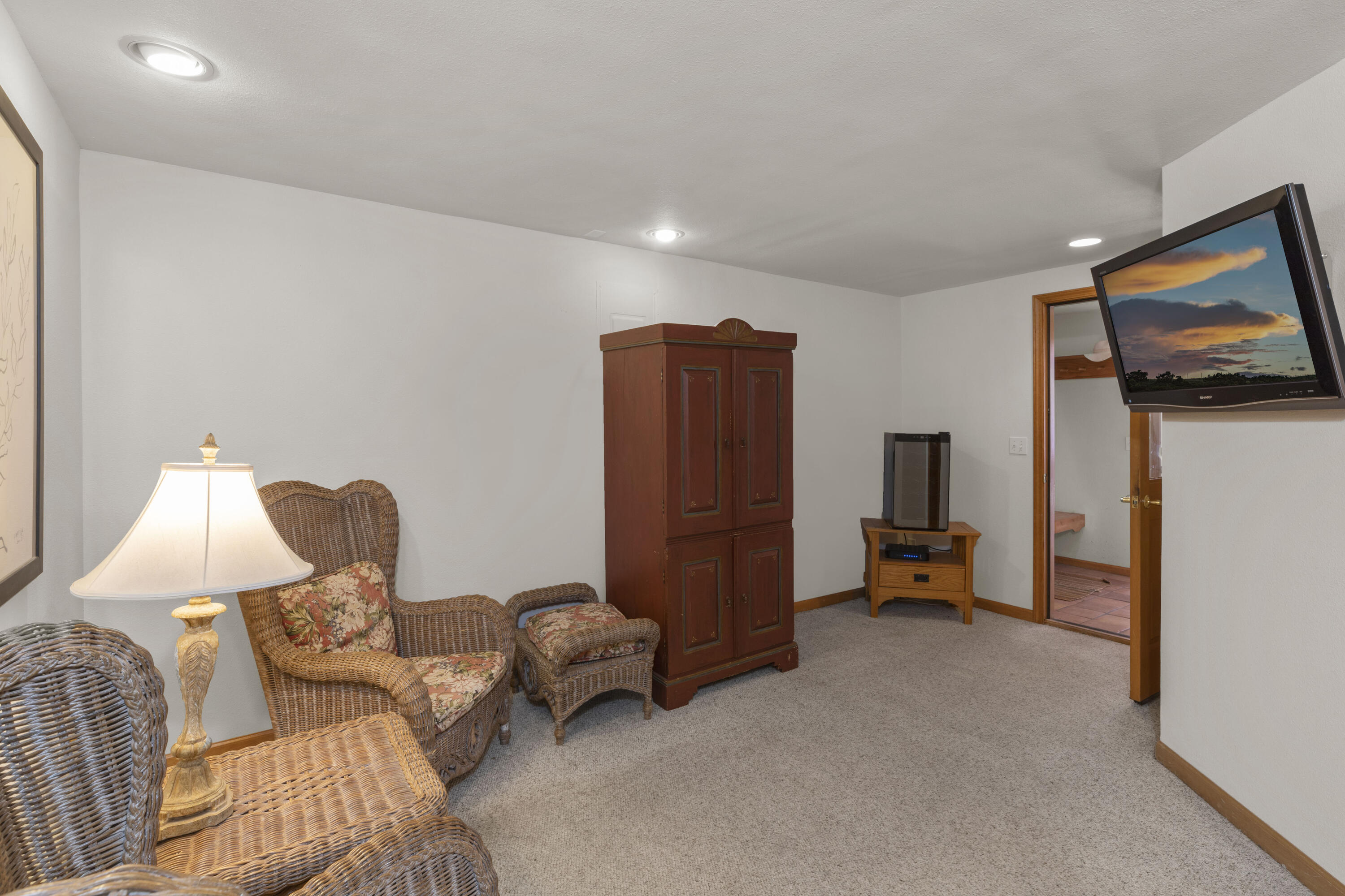 438 W Columbia Avenue