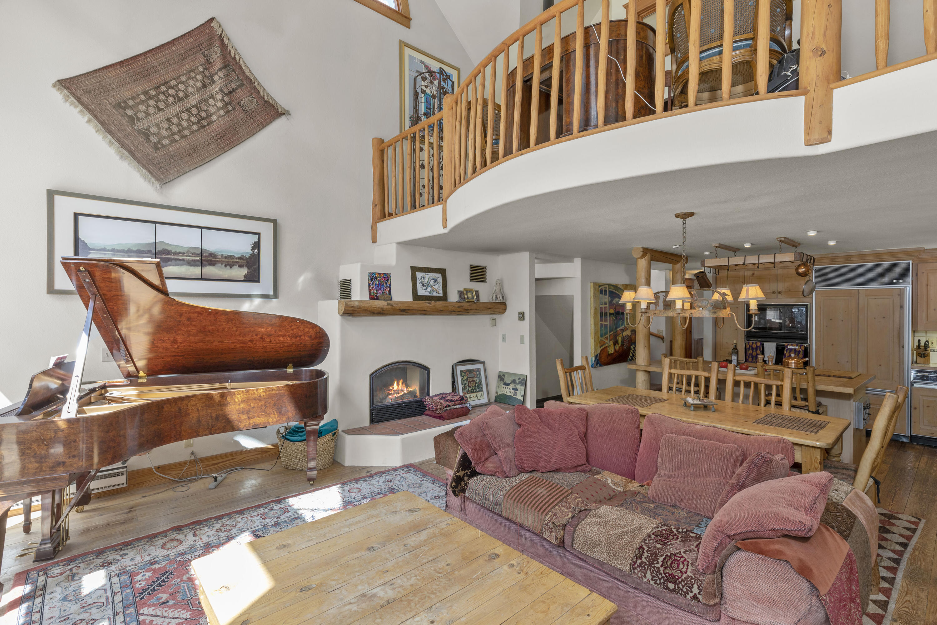 438 W Columbia Avenue