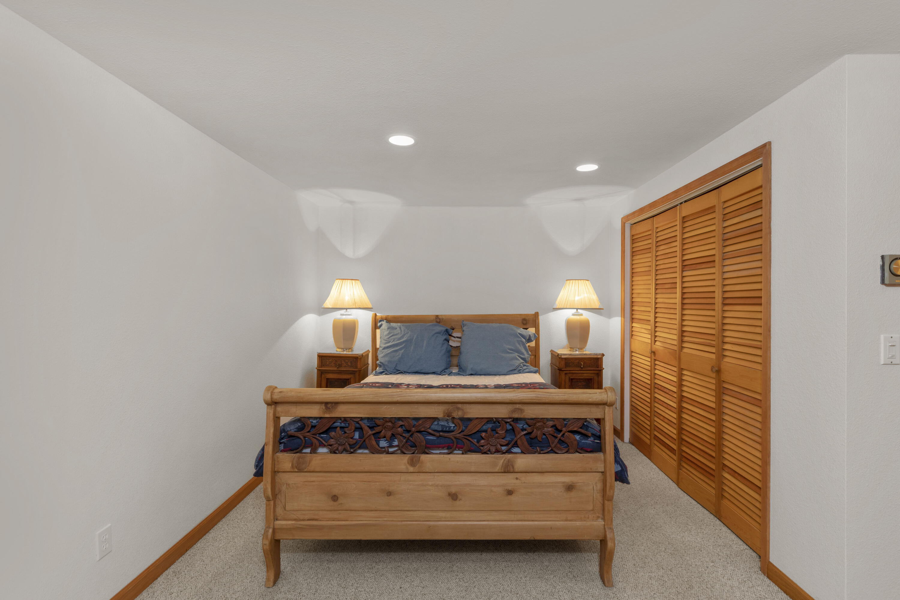 438 W Columbia Avenue