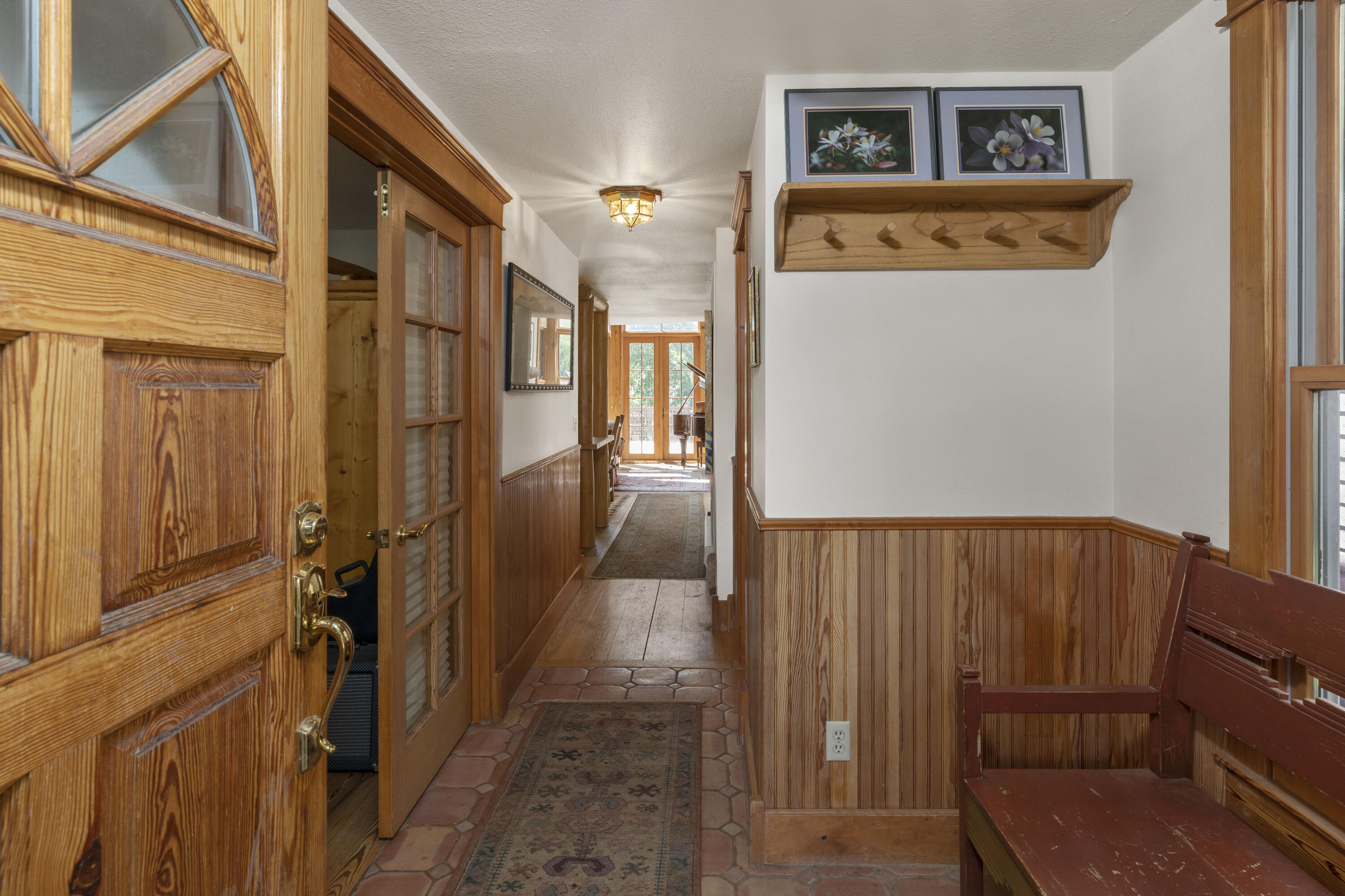 438 W Columbia Avenue