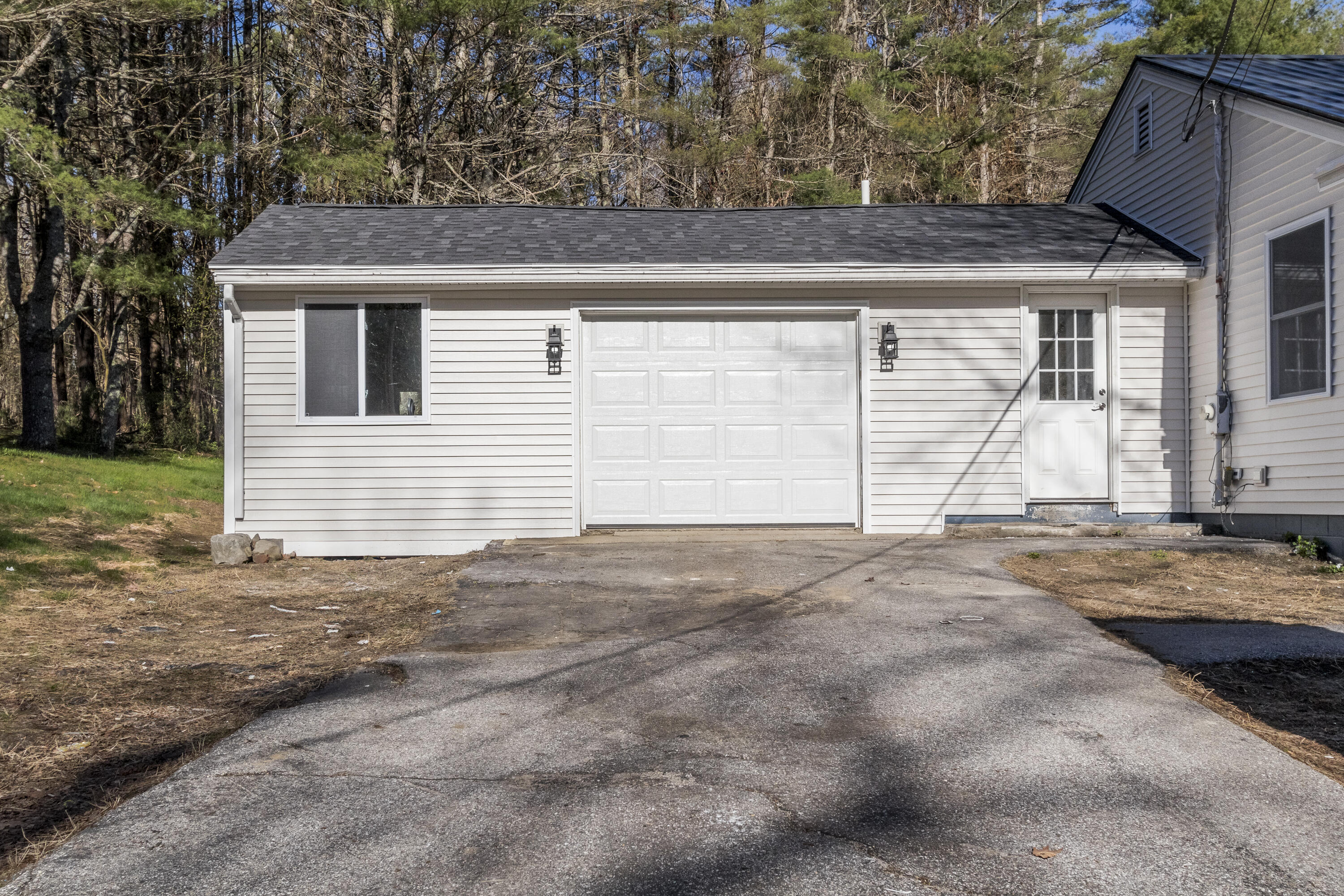 941 Quaker Ridge Road