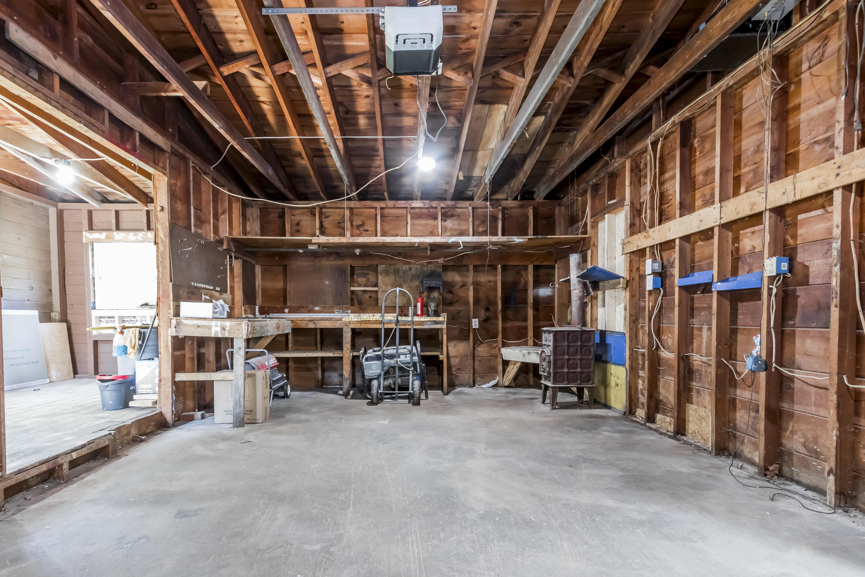 941 Quaker Ridge Road