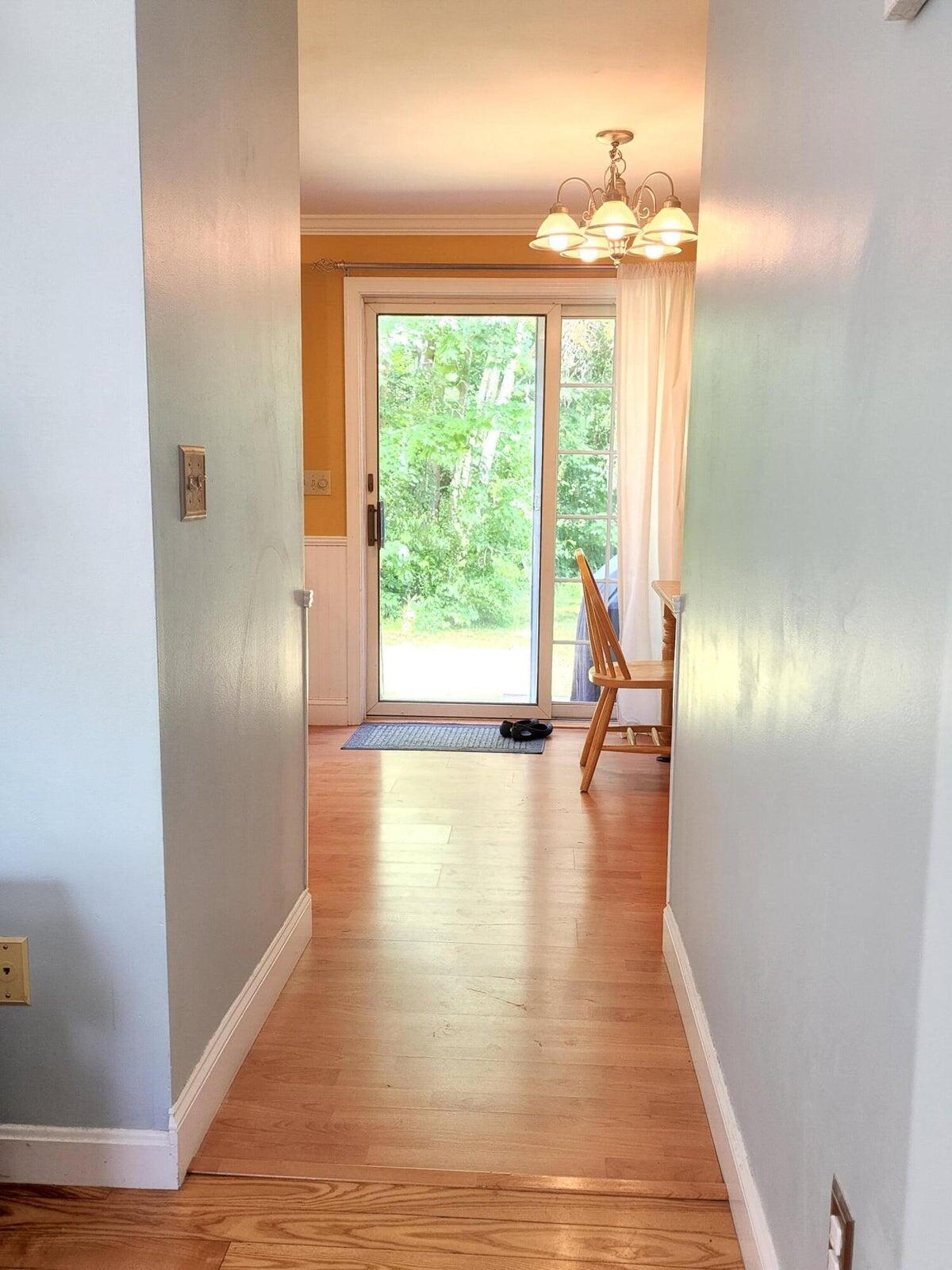 33 Neal Road, 33