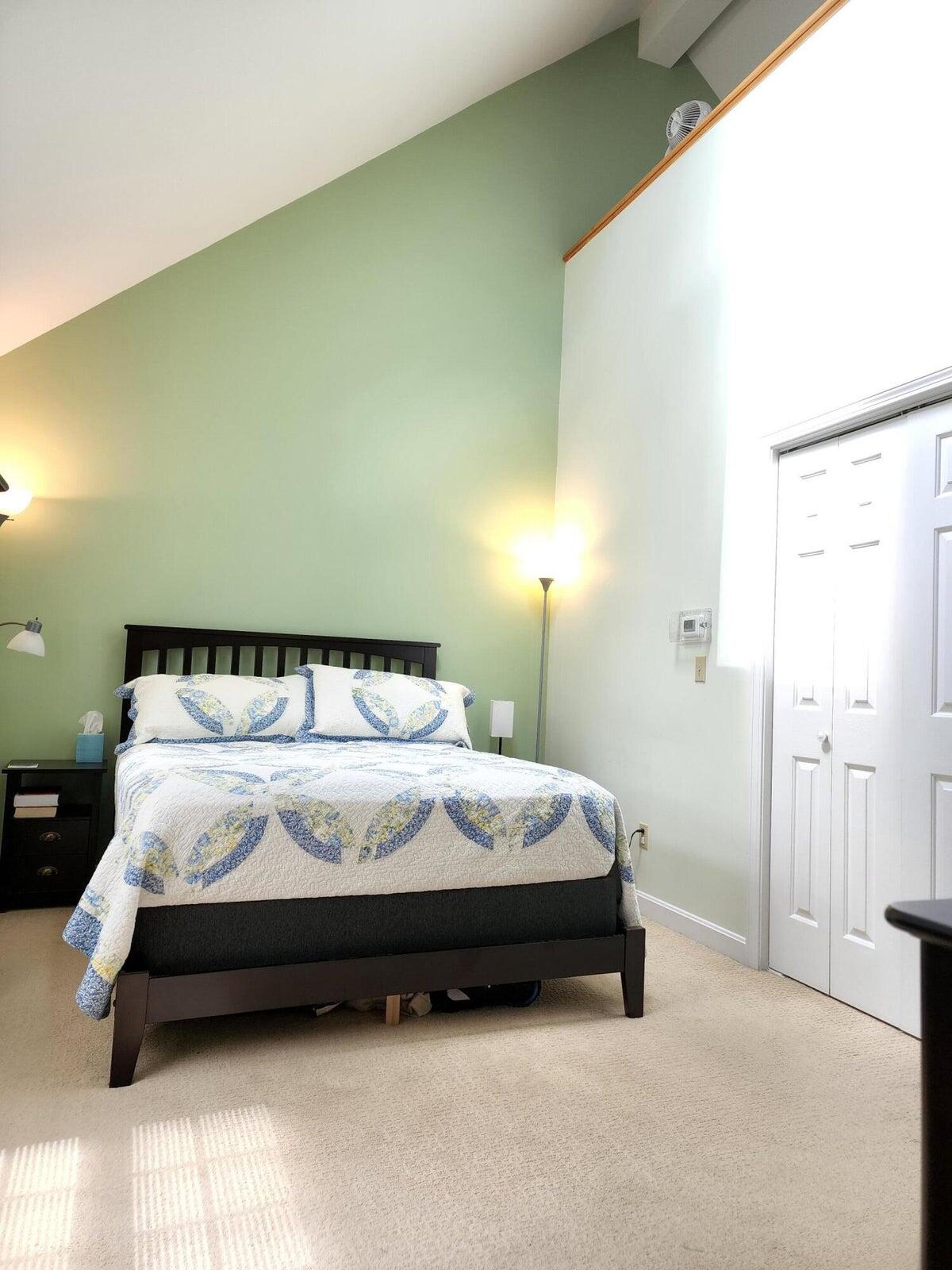 33 Neal Road, 33