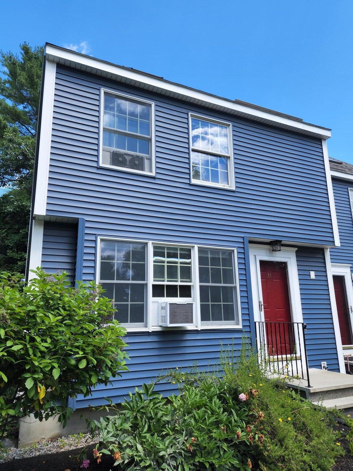 33 Neal Road, 33