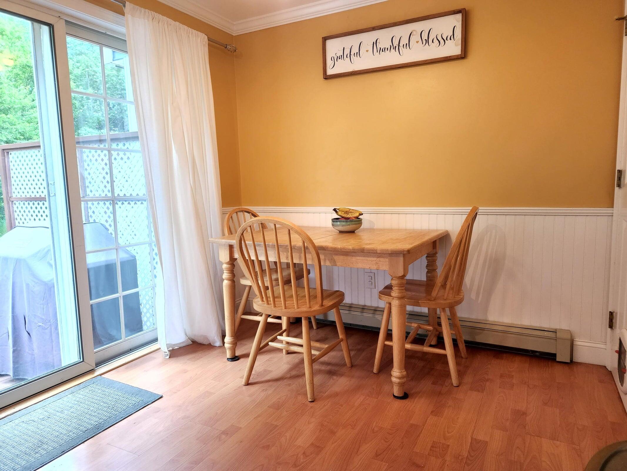 33 Neal Road, 33