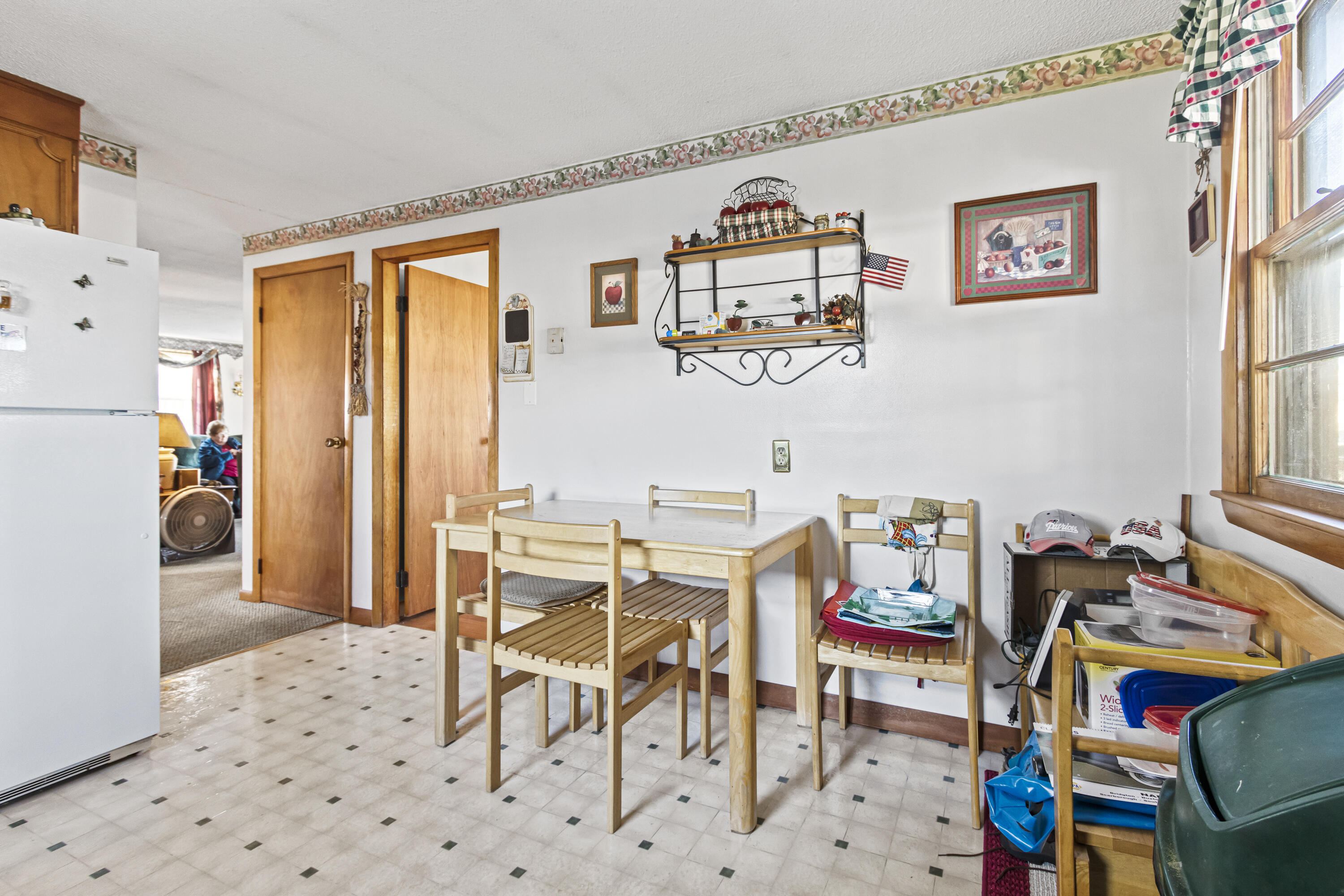 17 Anne Terrace