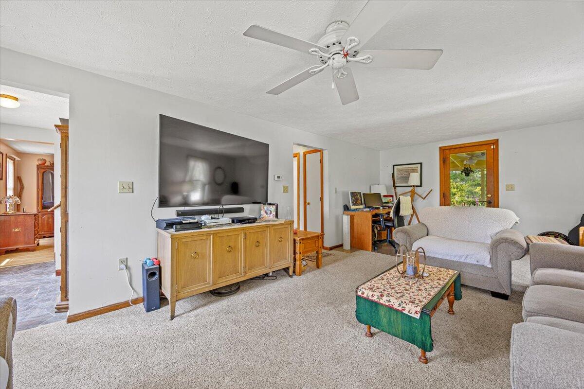 2 Blueberry Pines Drive