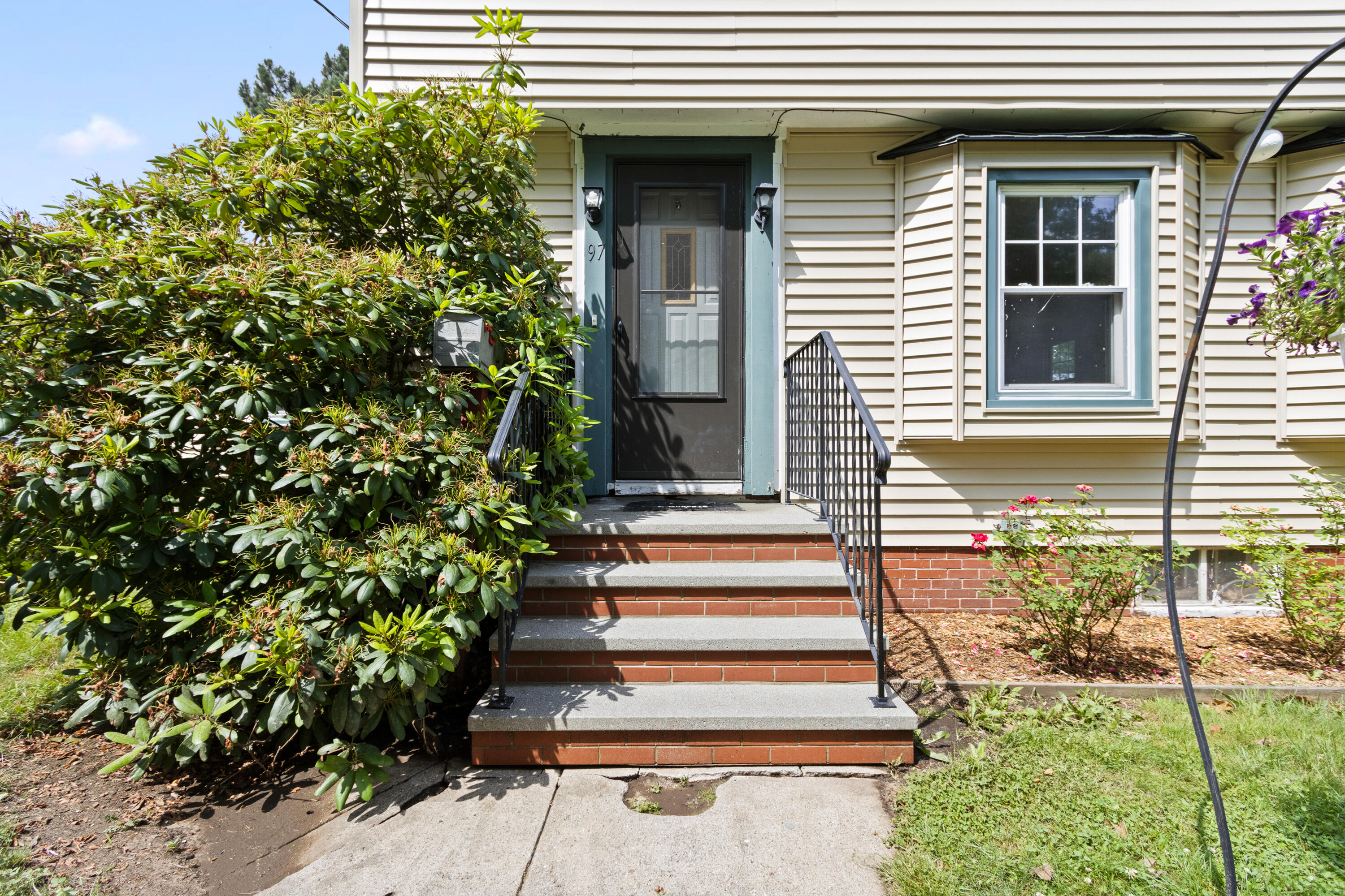 97 Clemons Street