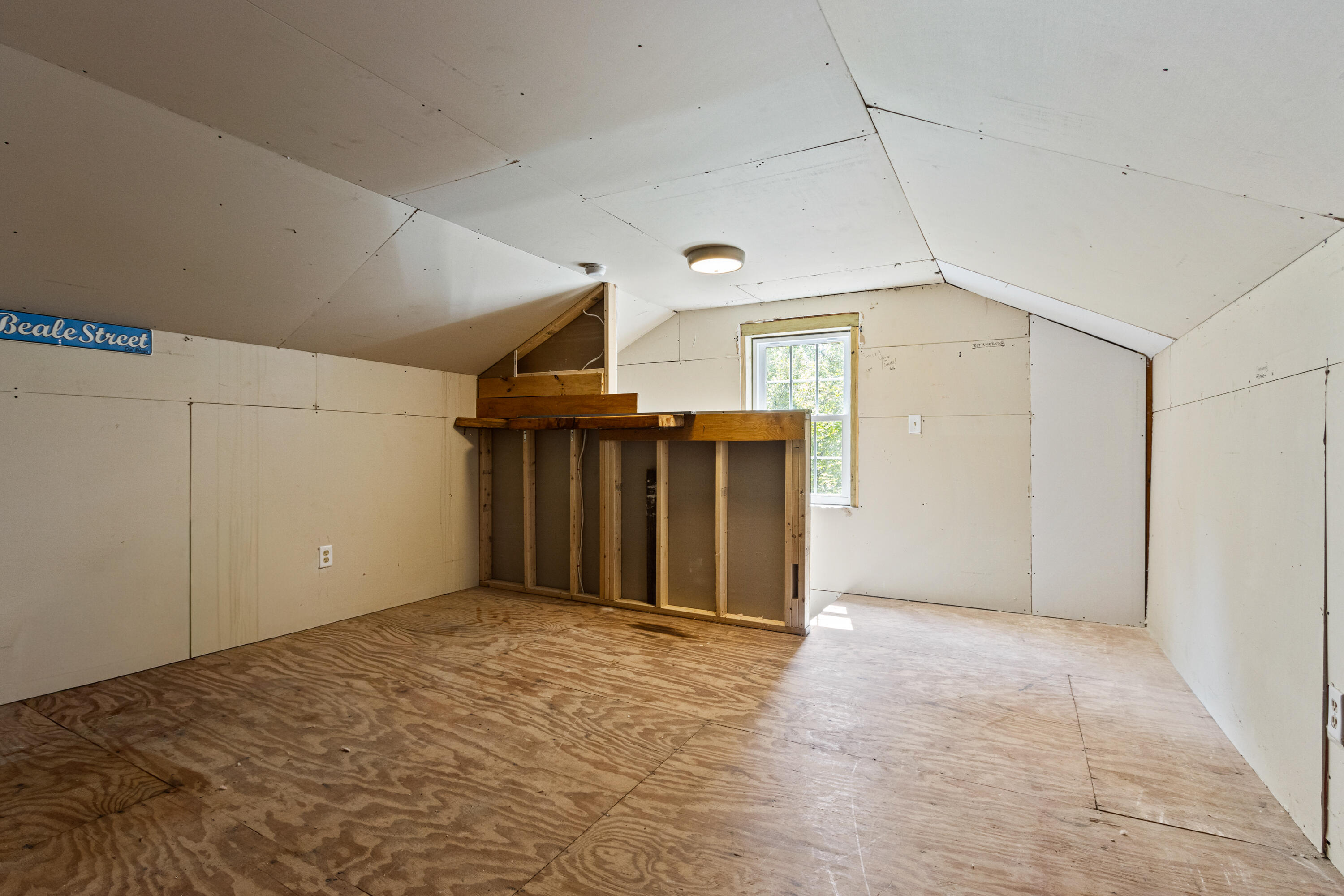 174 Wakefield Road