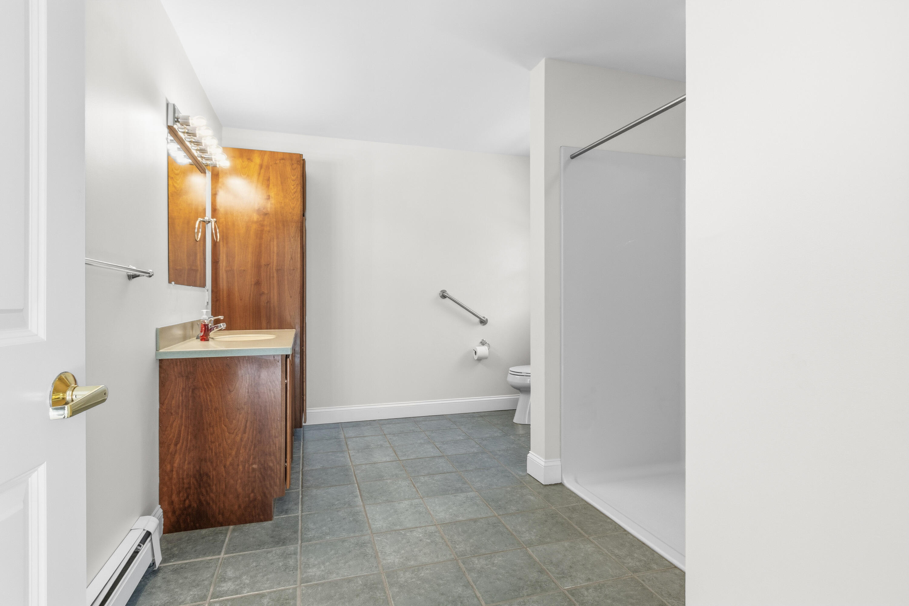 159 Lincoln Street, 15, Westbrook Unit: 15