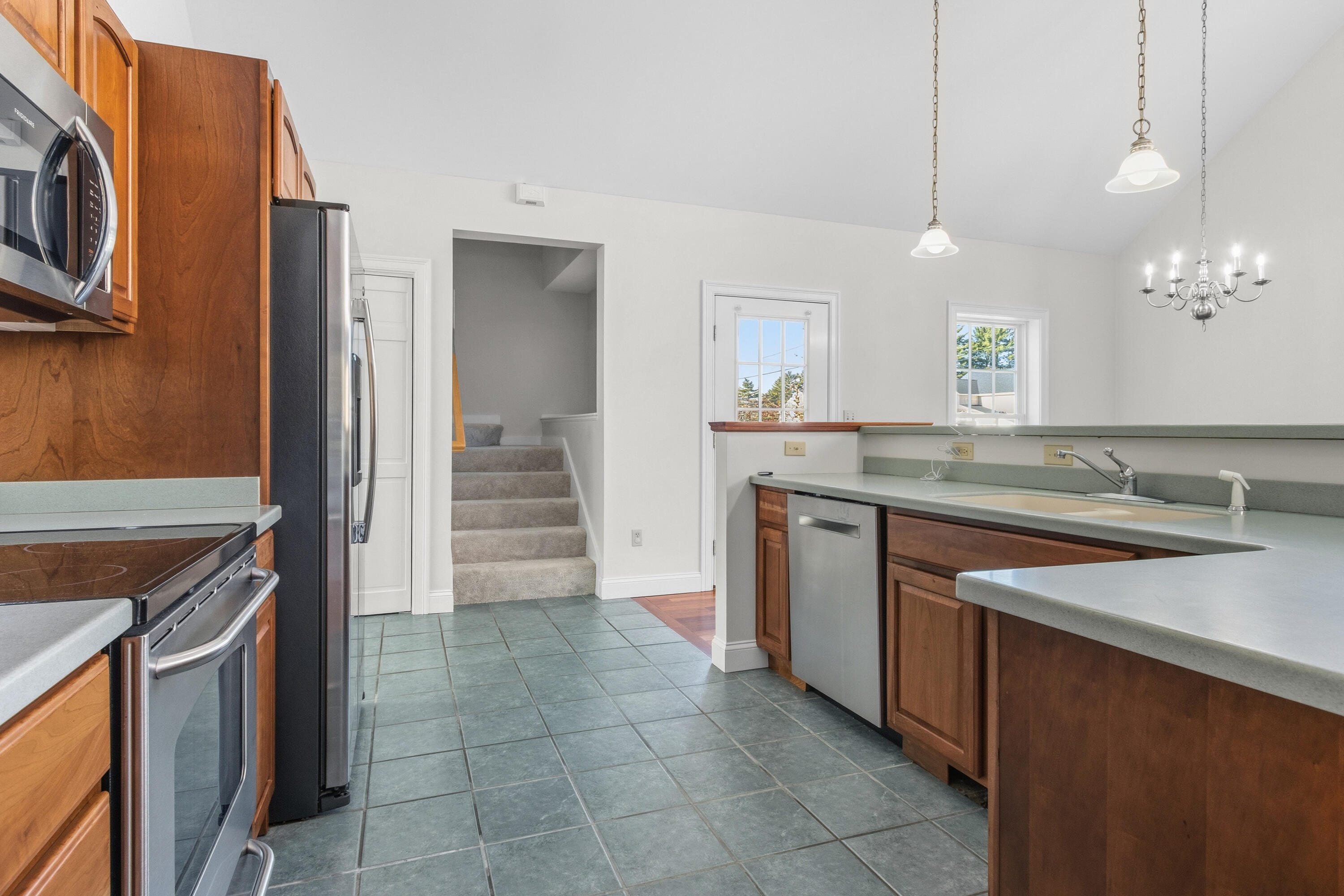 159 Lincoln Street, 15, Westbrook Unit: 15