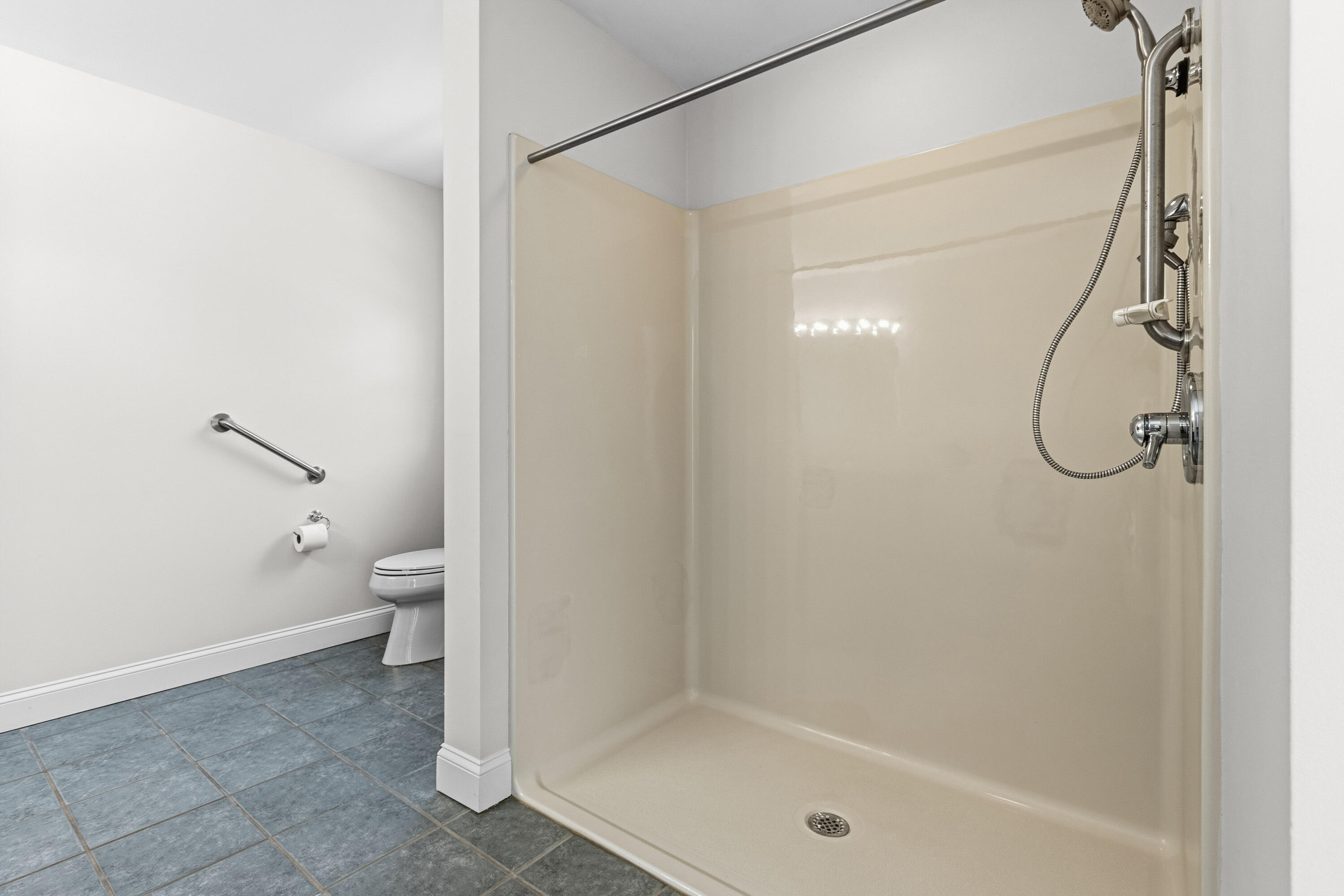 159 Lincoln Street, 15, Westbrook Unit: 15