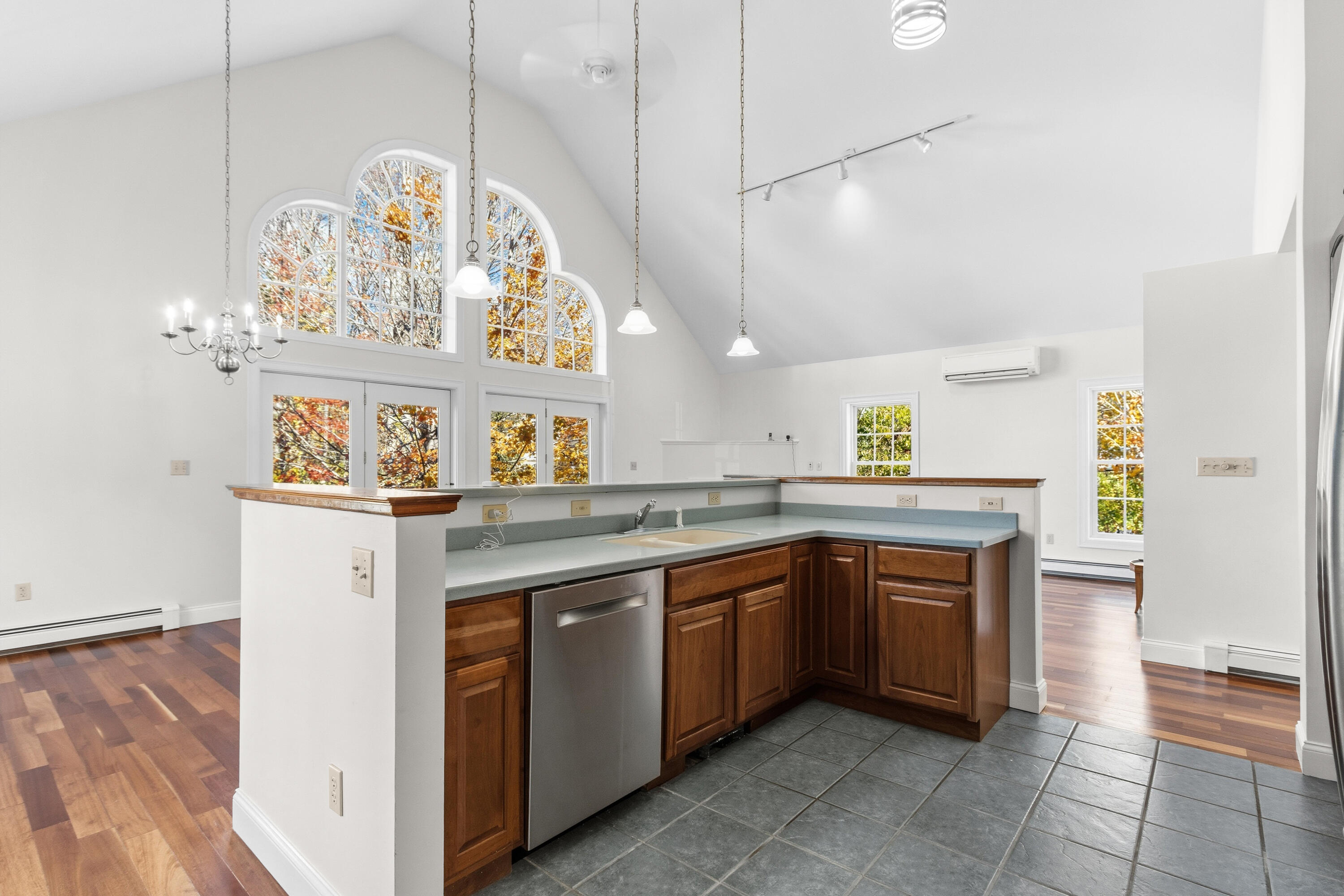 159 Lincoln Street, 15, Westbrook Unit: 15