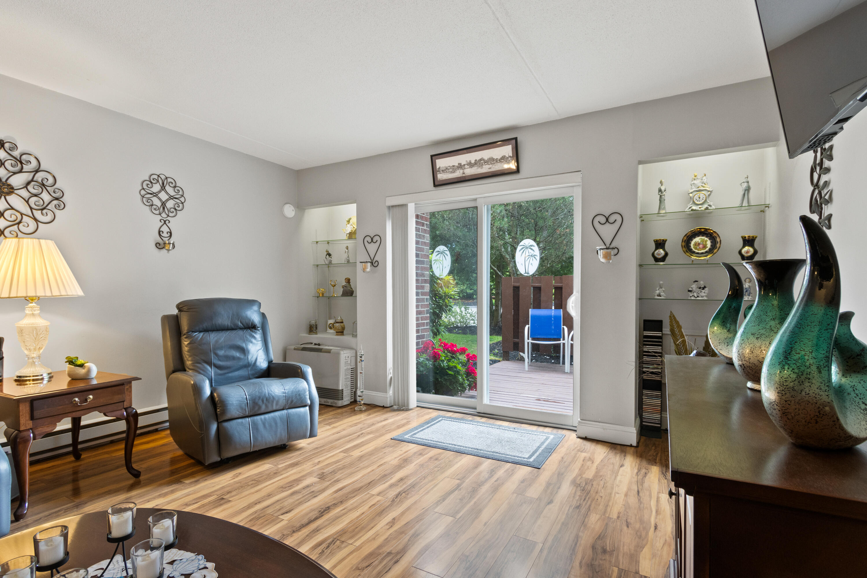 751 Main Street 66
