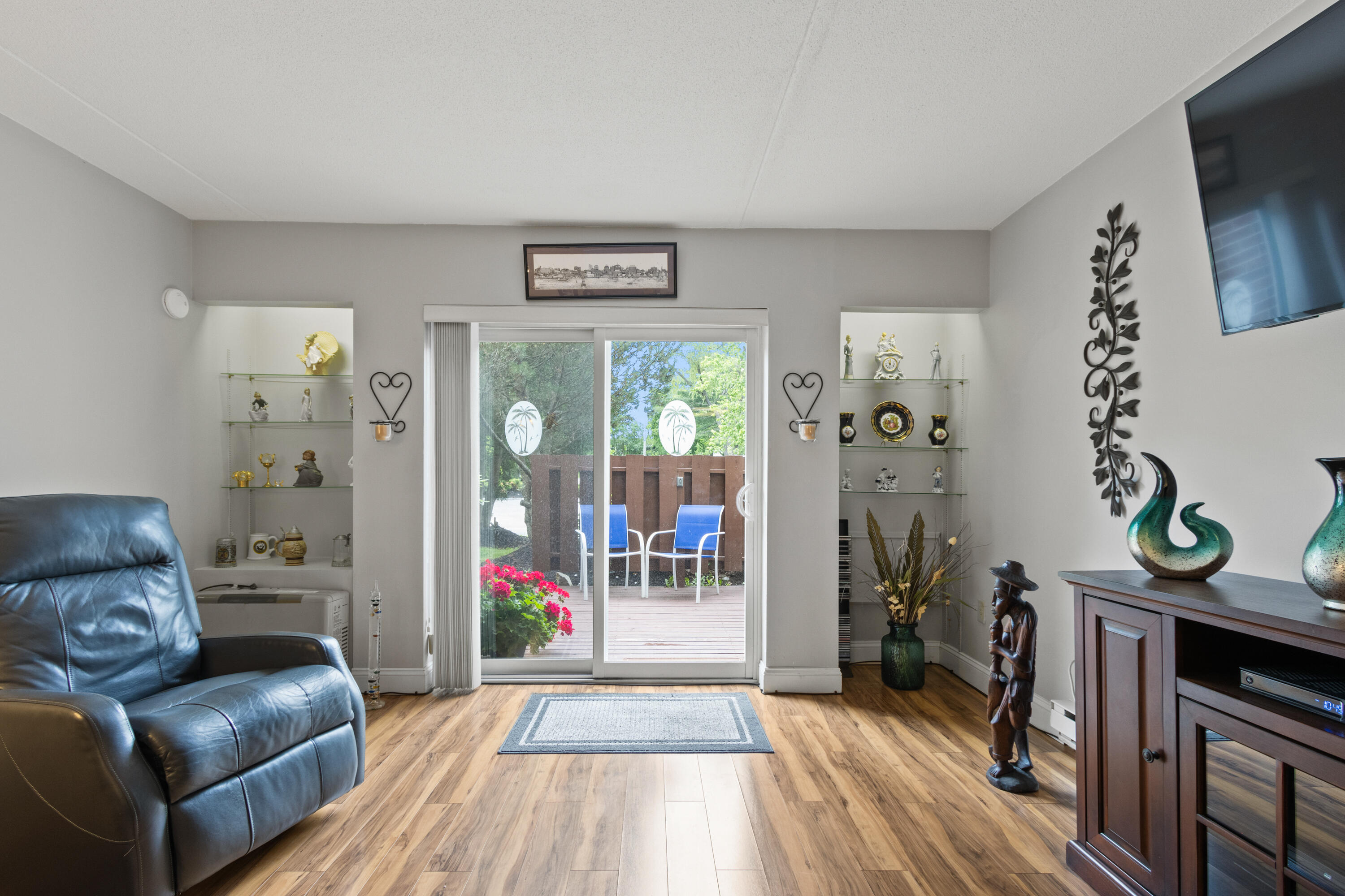 751 Main Street 66