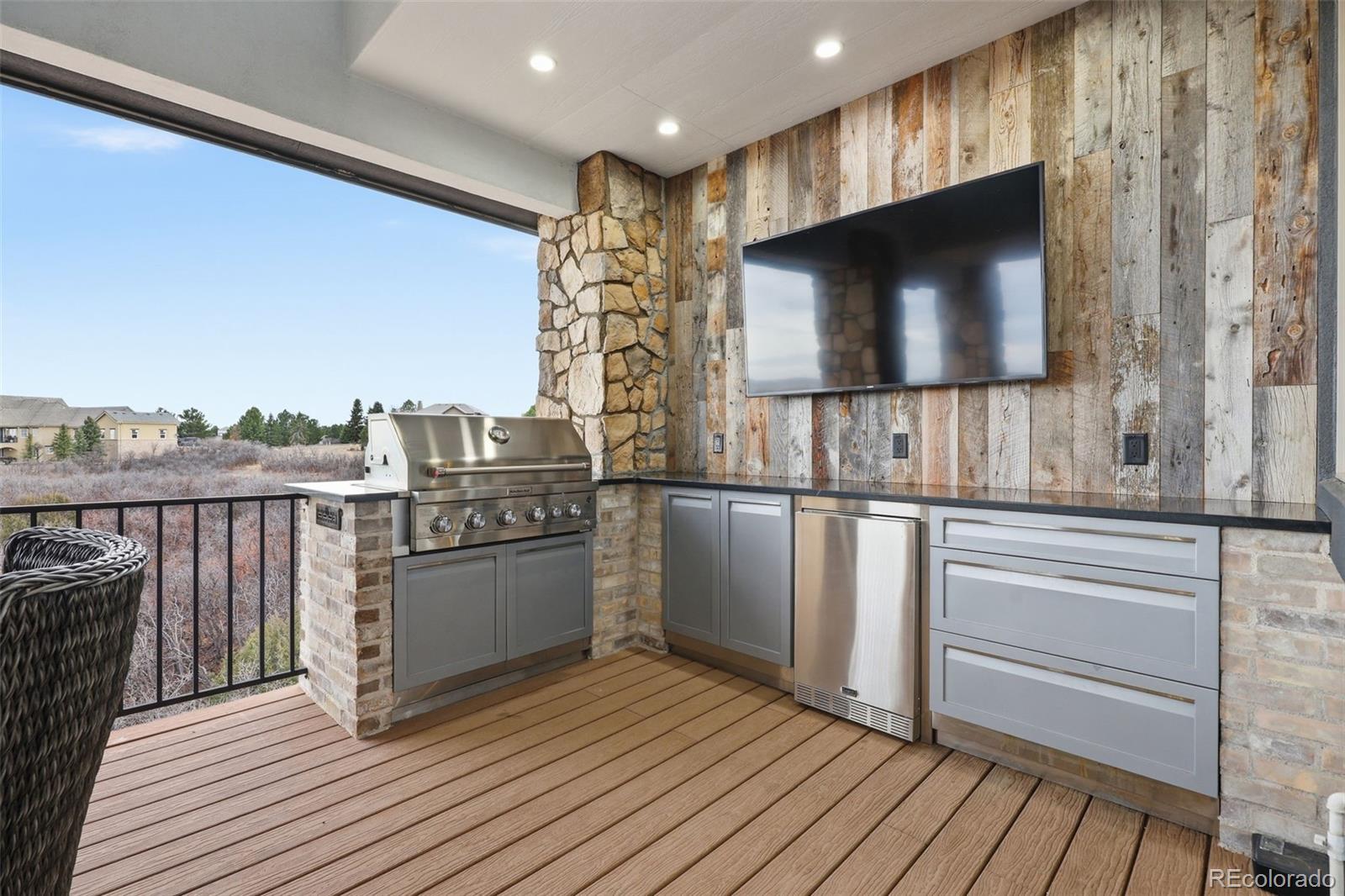 843 Diamond Ridge Circle