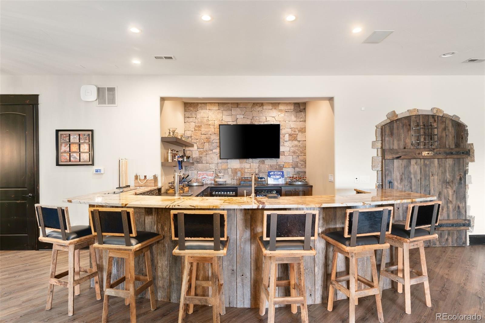 843 Diamond Ridge Circle