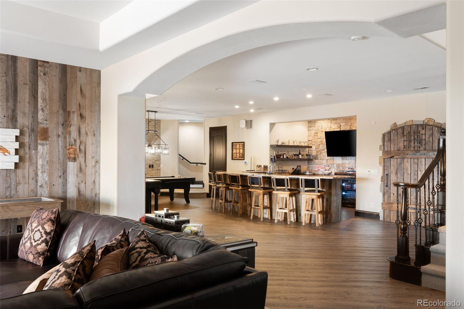 843 Diamond Ridge Circle