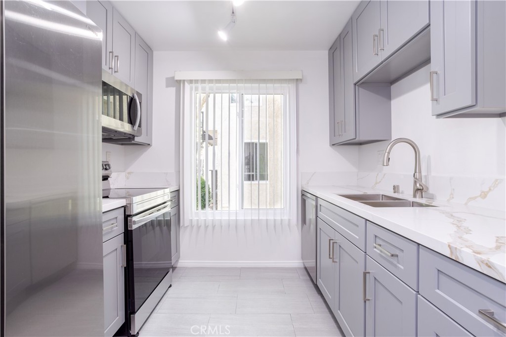 7205 Summertime Lane